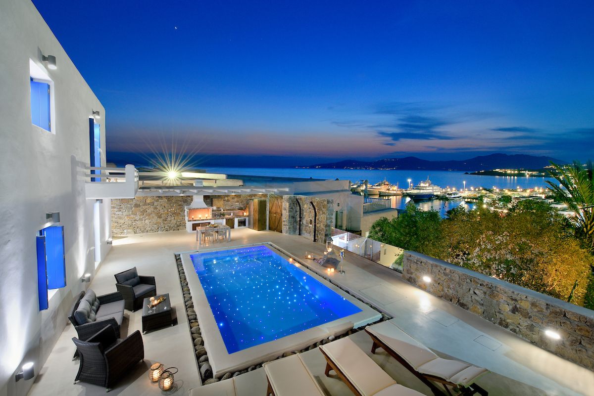 Elegant Villas & Suites