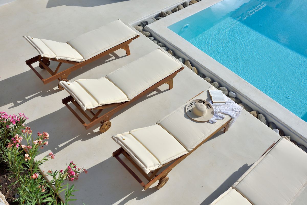 Elegant Villas & Suites