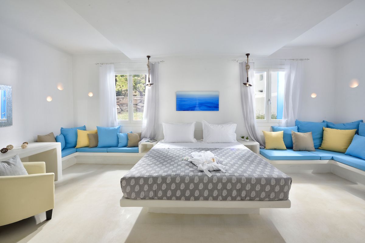 Elegant Villas & Suites