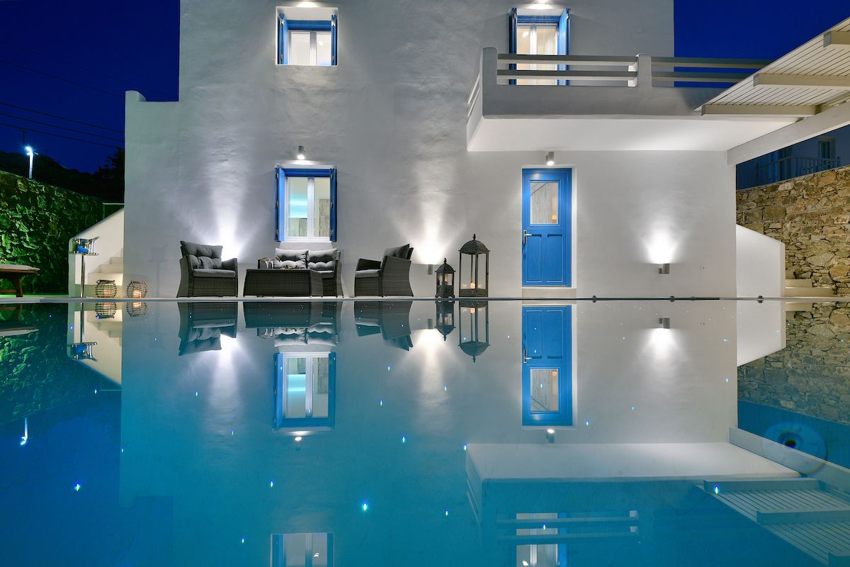 Elegant Villas & Suites
