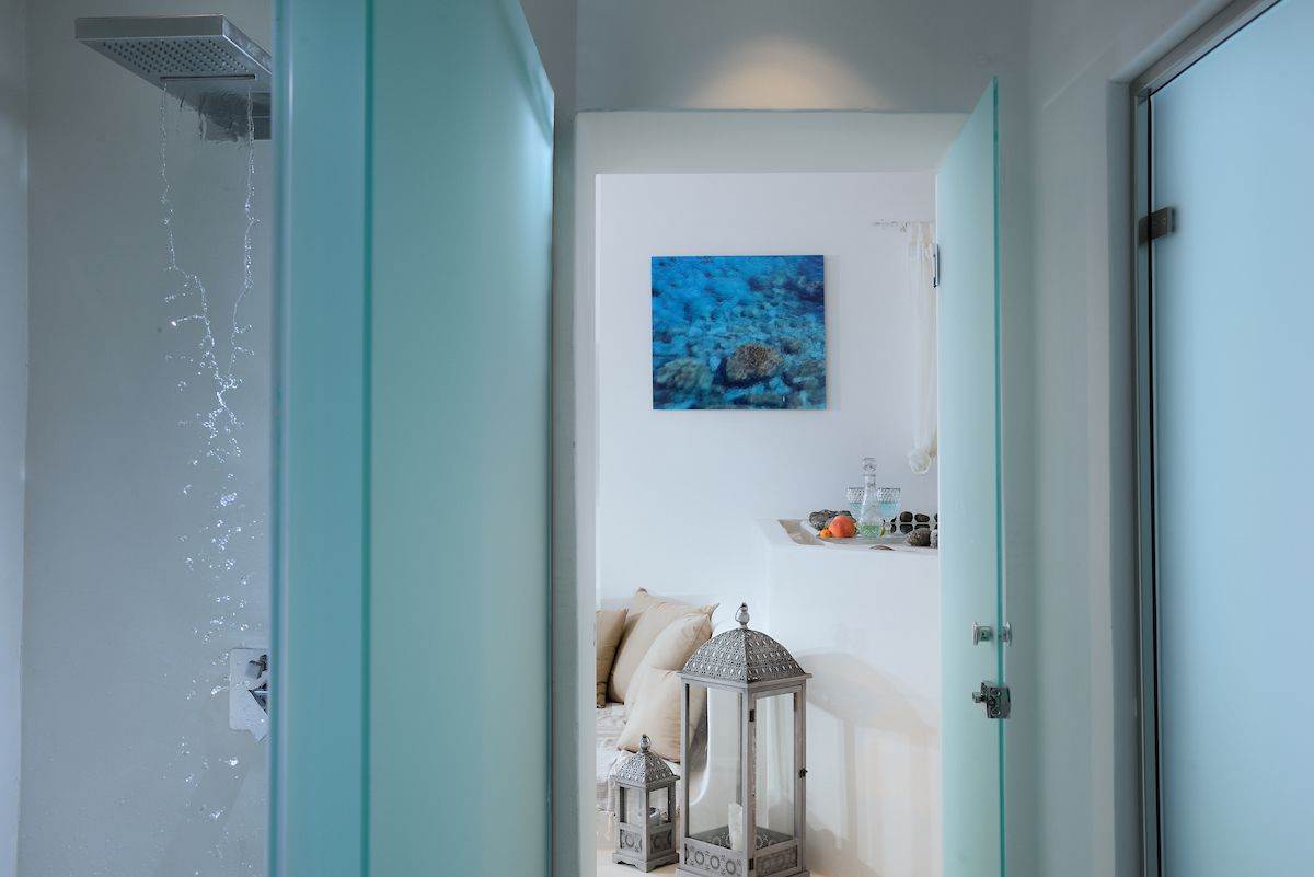 Elegant Villas & Suites
