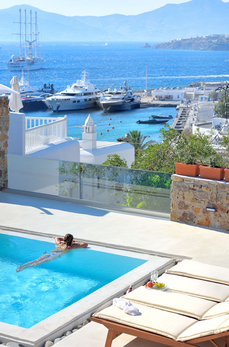 Elegant Villas & Suites