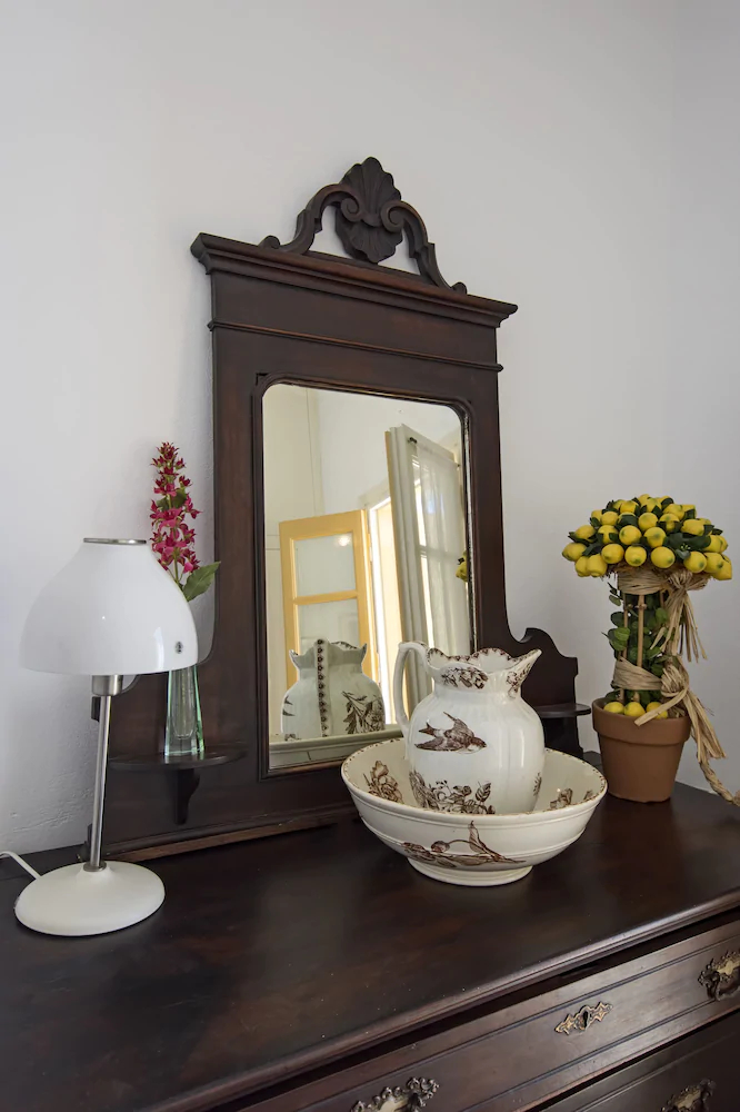Erato Traditional Town House