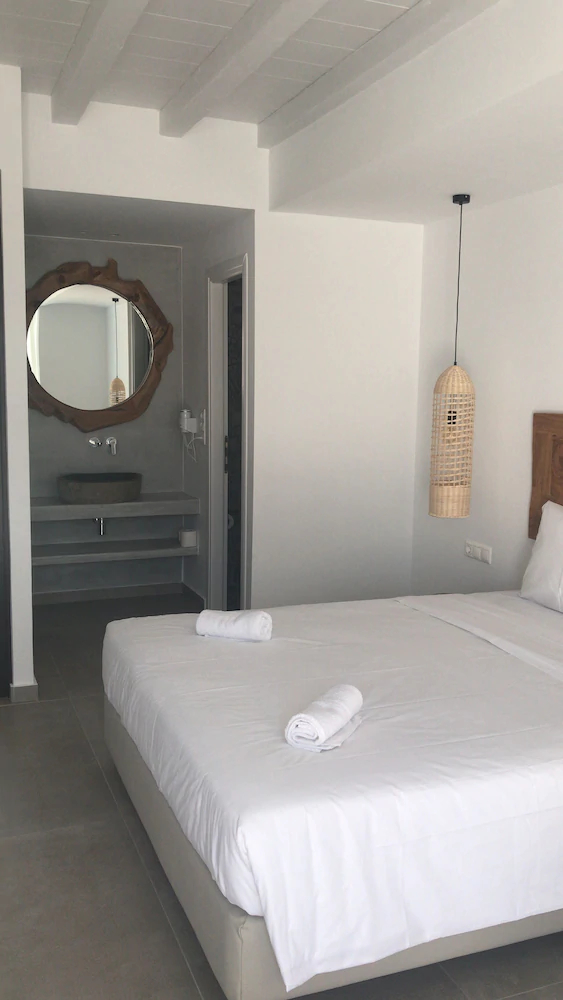Eternal Town Suites