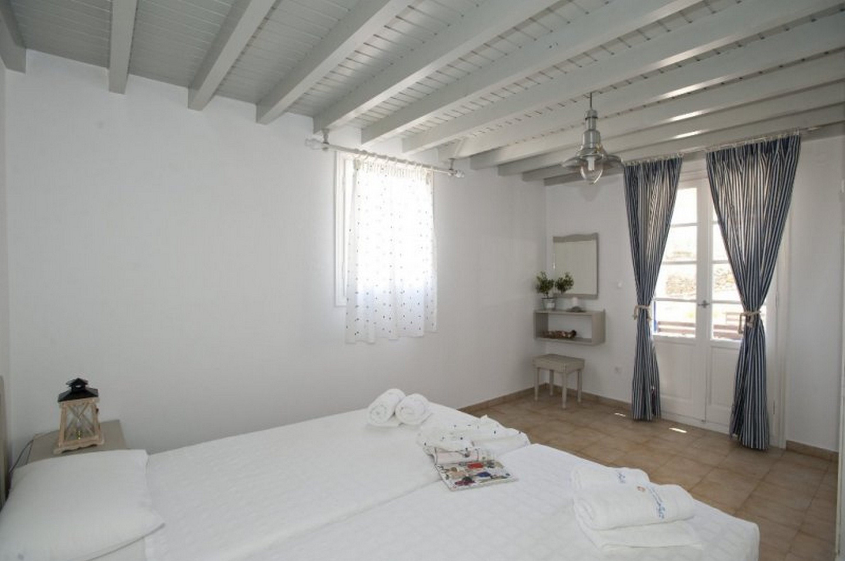 Gryparis' Club Apartments