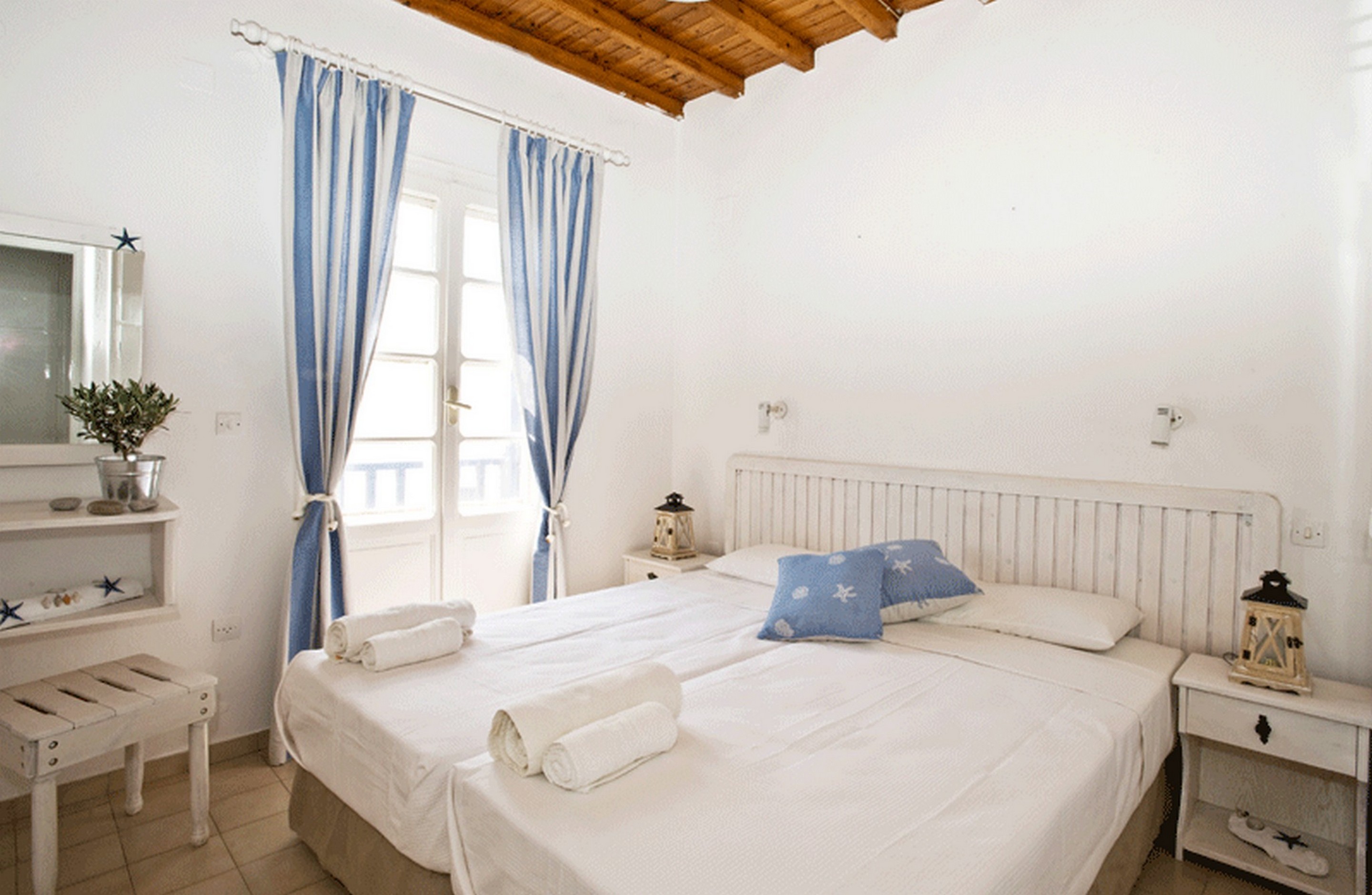 Gryparis' Club Apartments