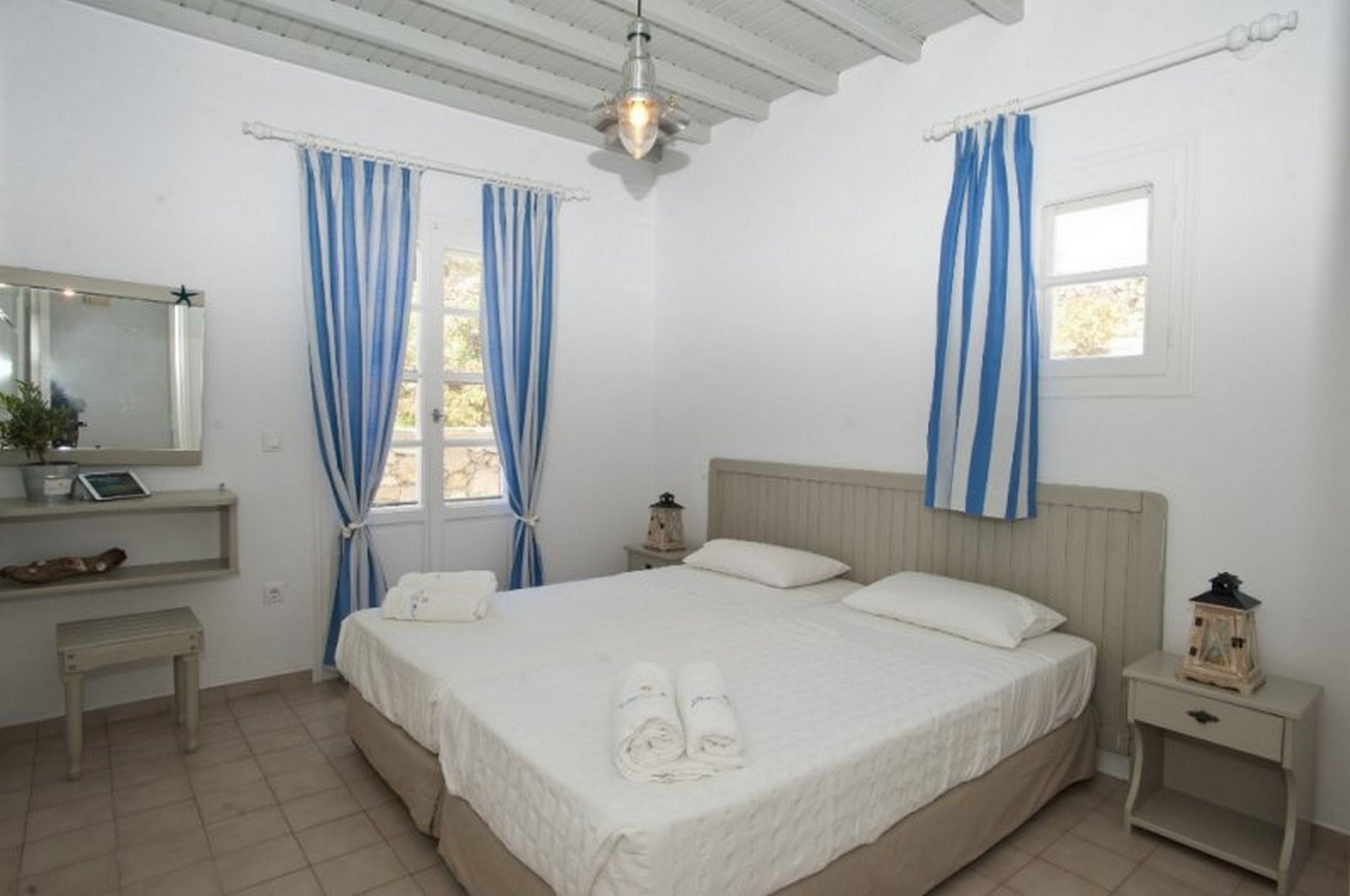 Gryparis' Club Apartments