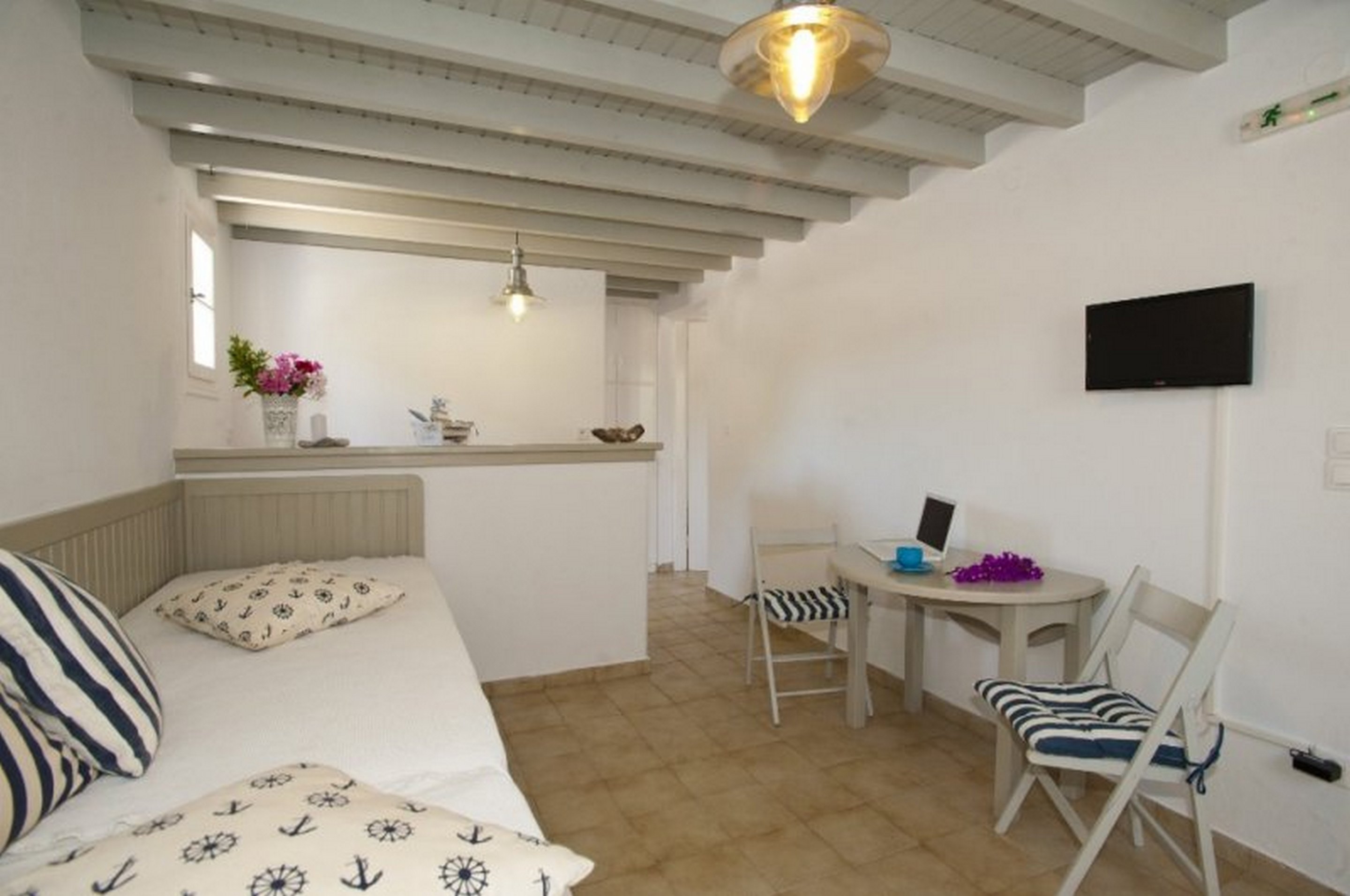 Gryparis' Club Apartments
