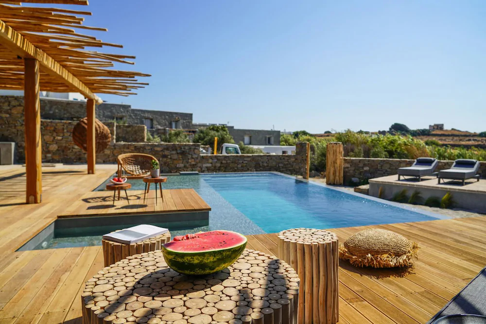 Ikies of Mykonos