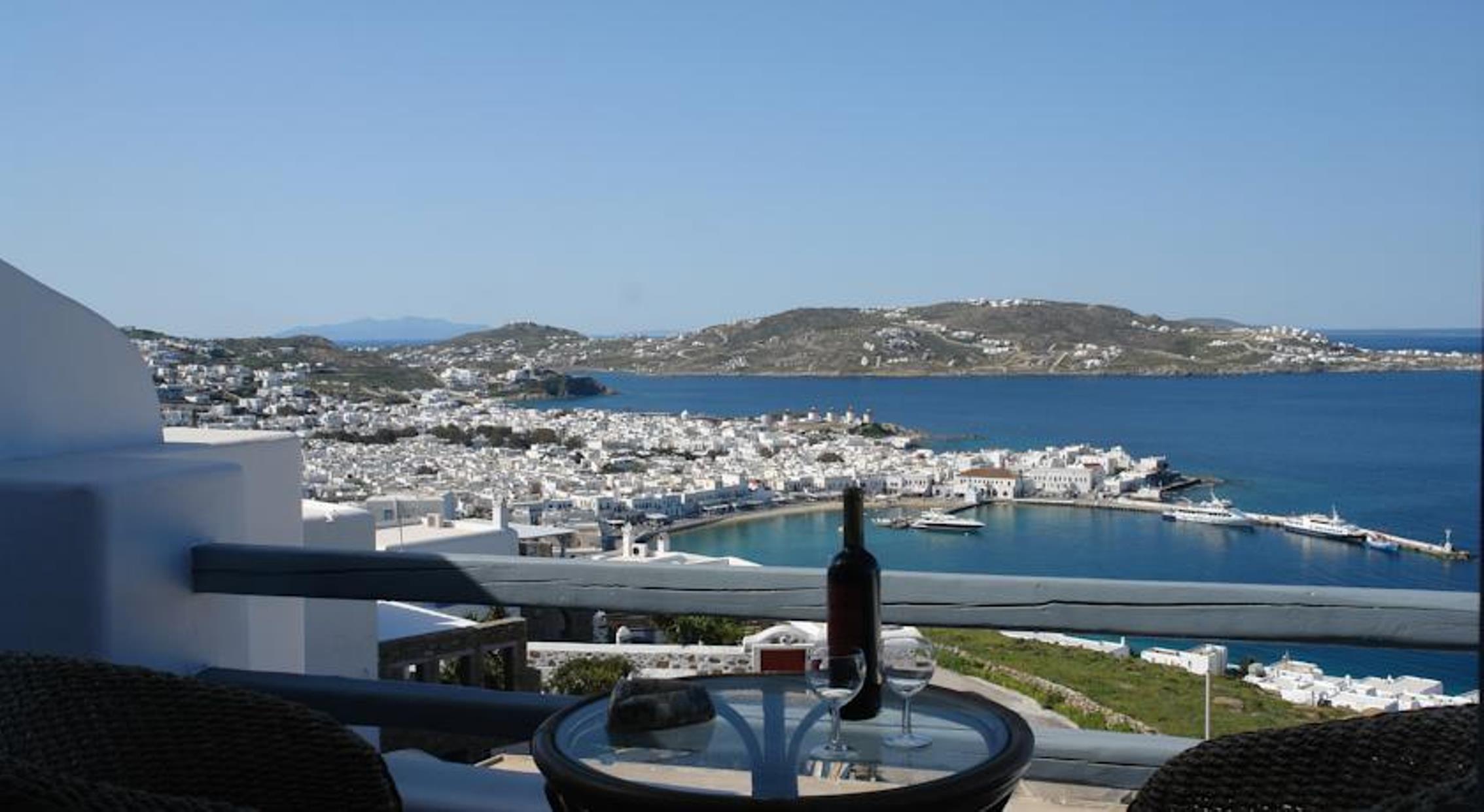 Maroulina's Boutique Studios And Apartments