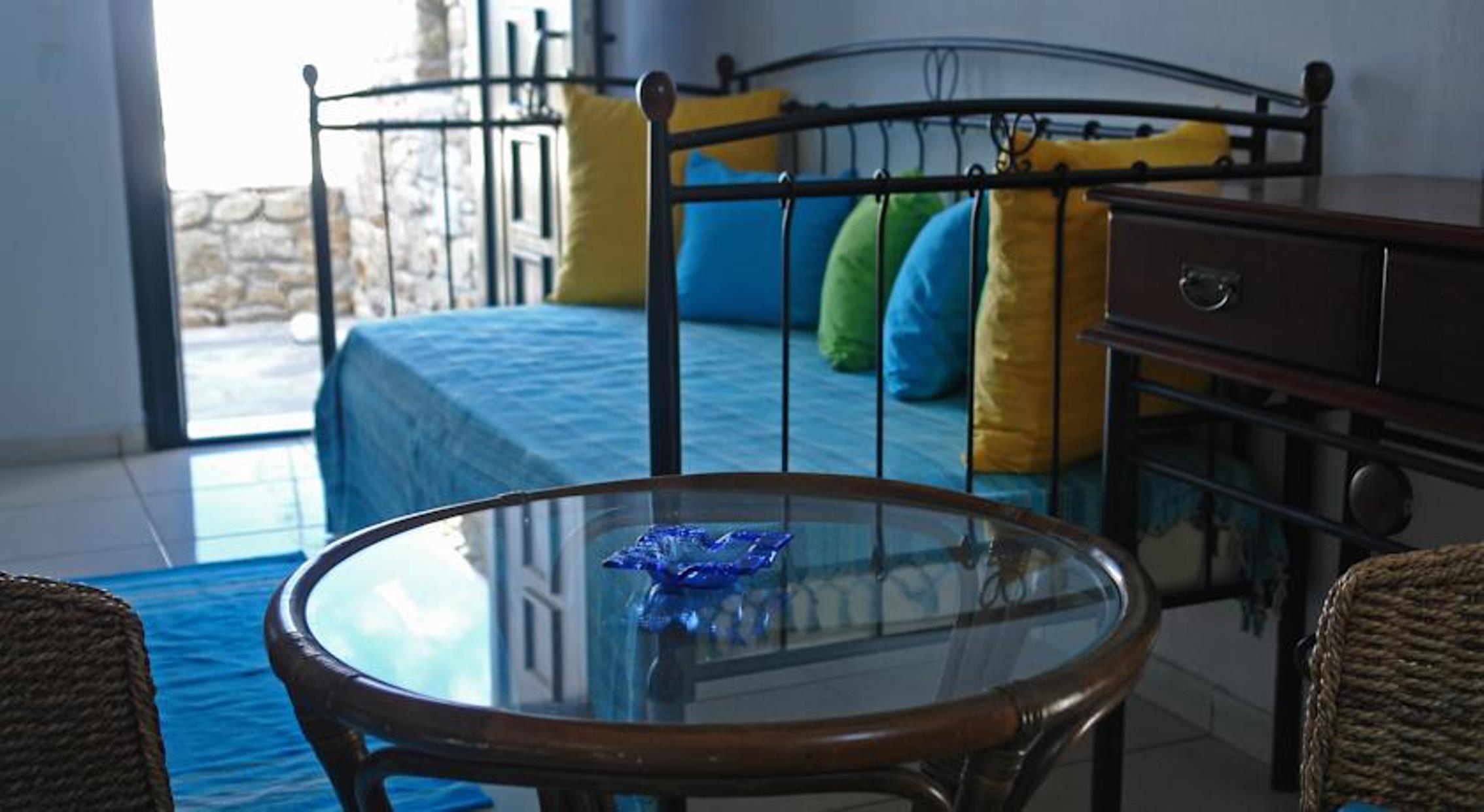 Maroulina's Boutique Studios And Apartments