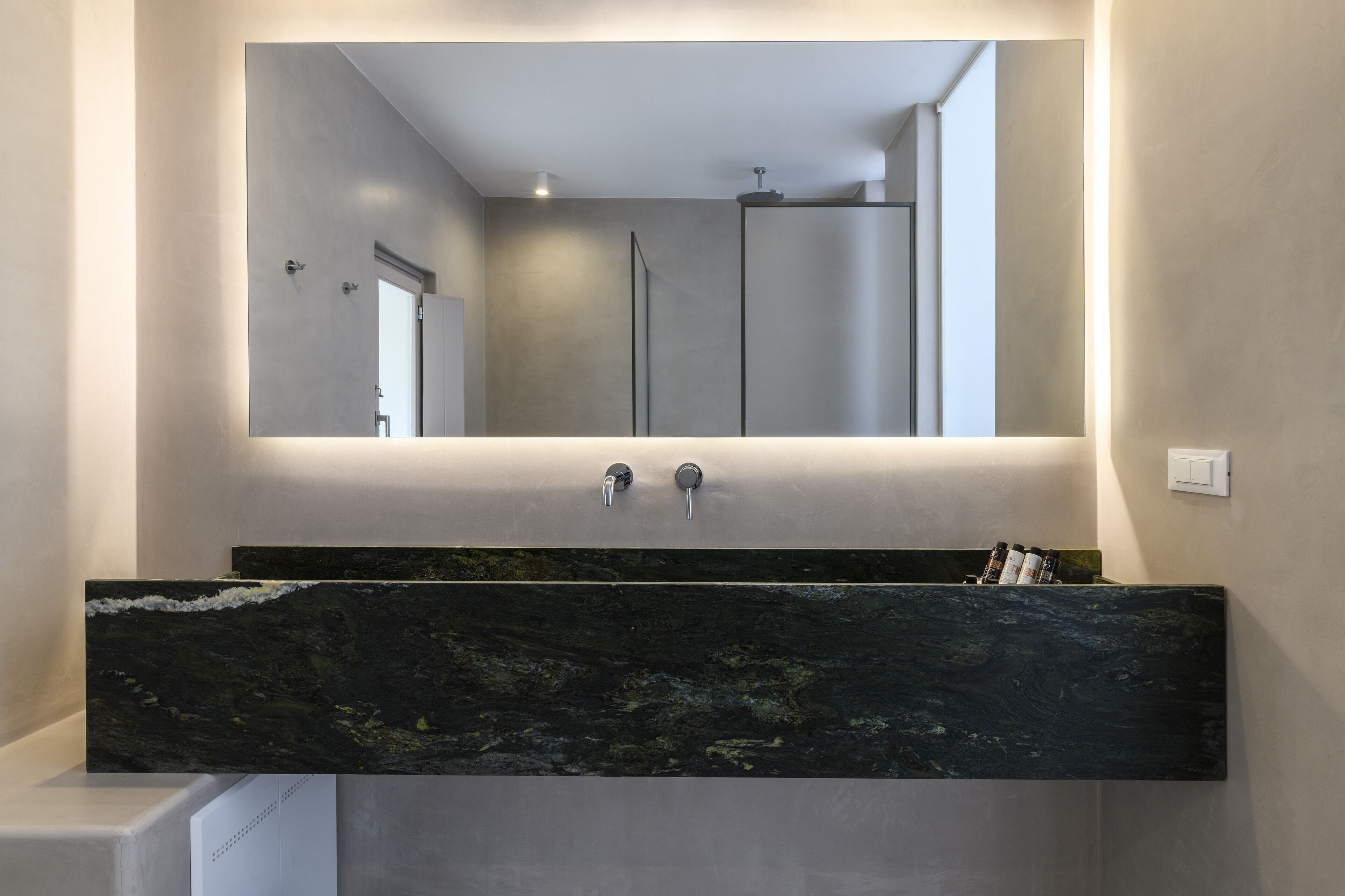 Muro Suites