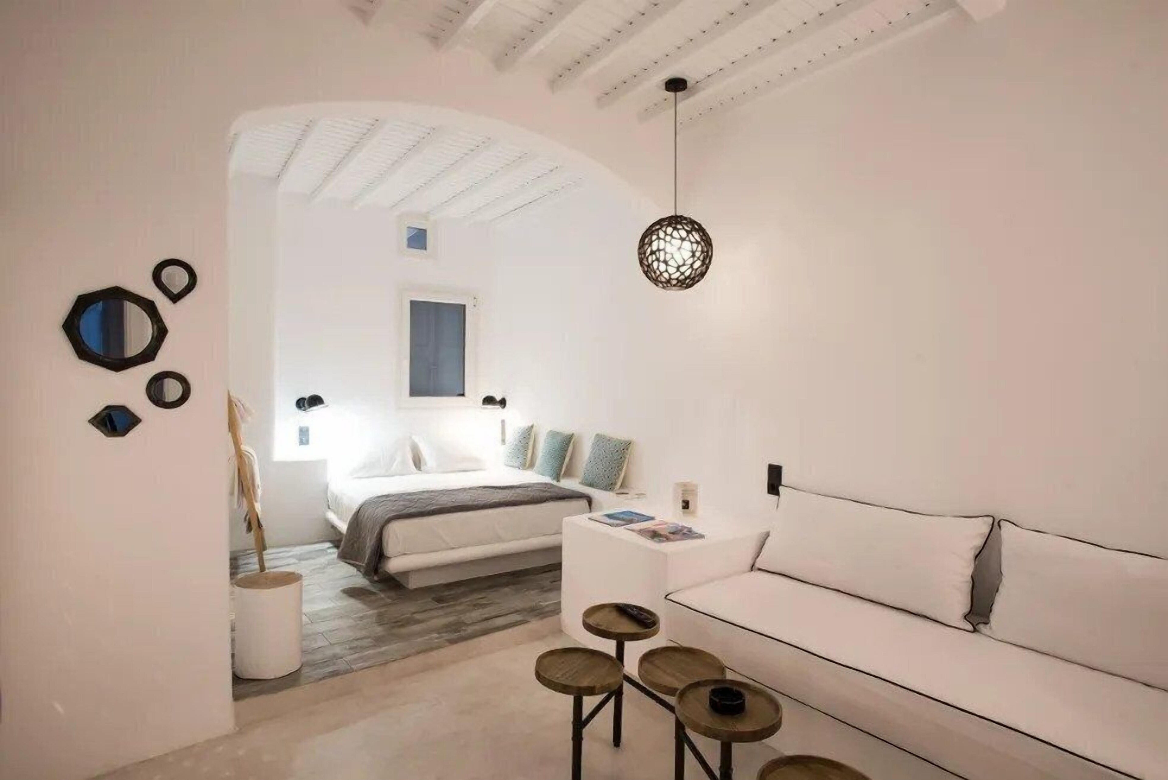 Mykonos High Cloe