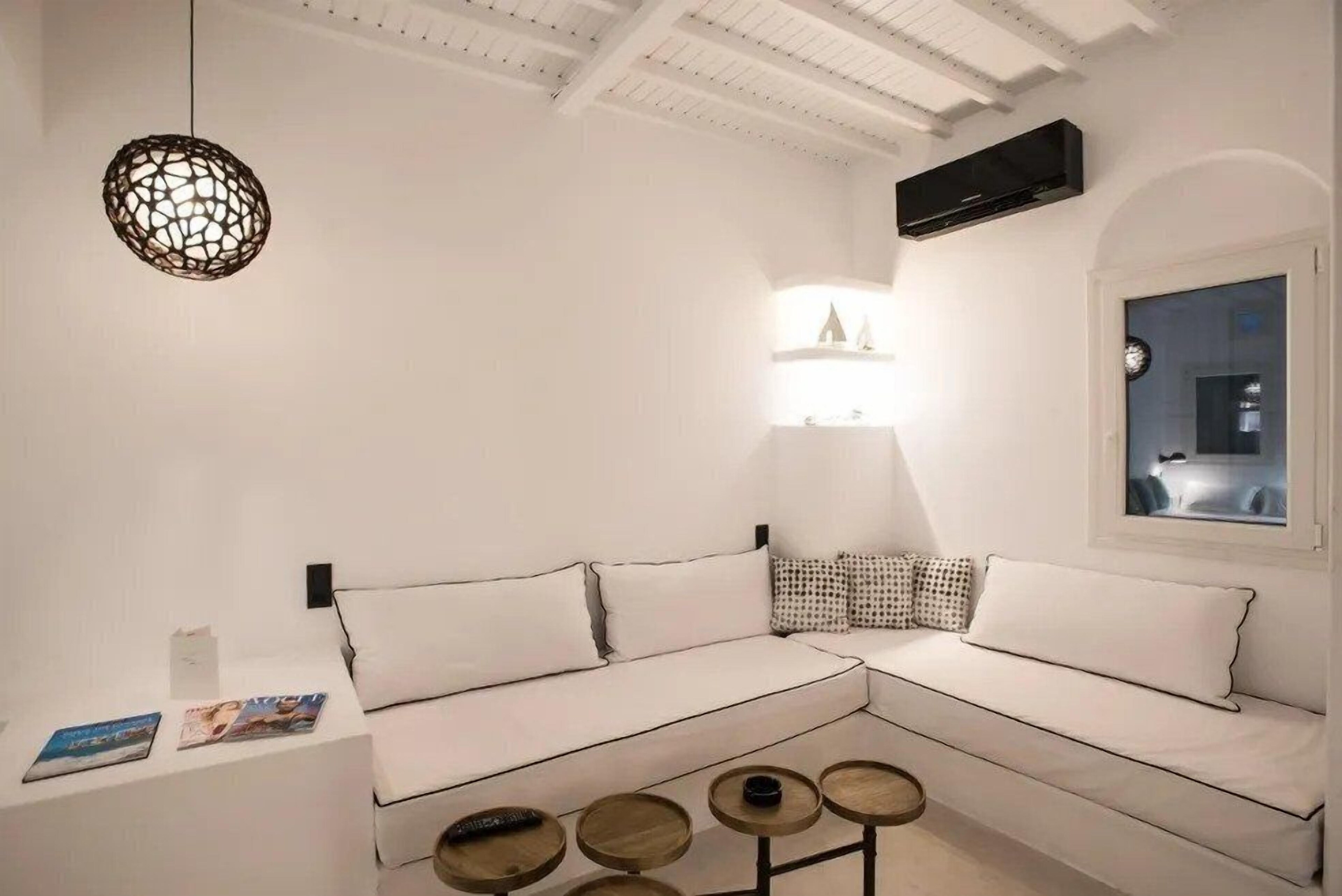 Mykonos High Cloe