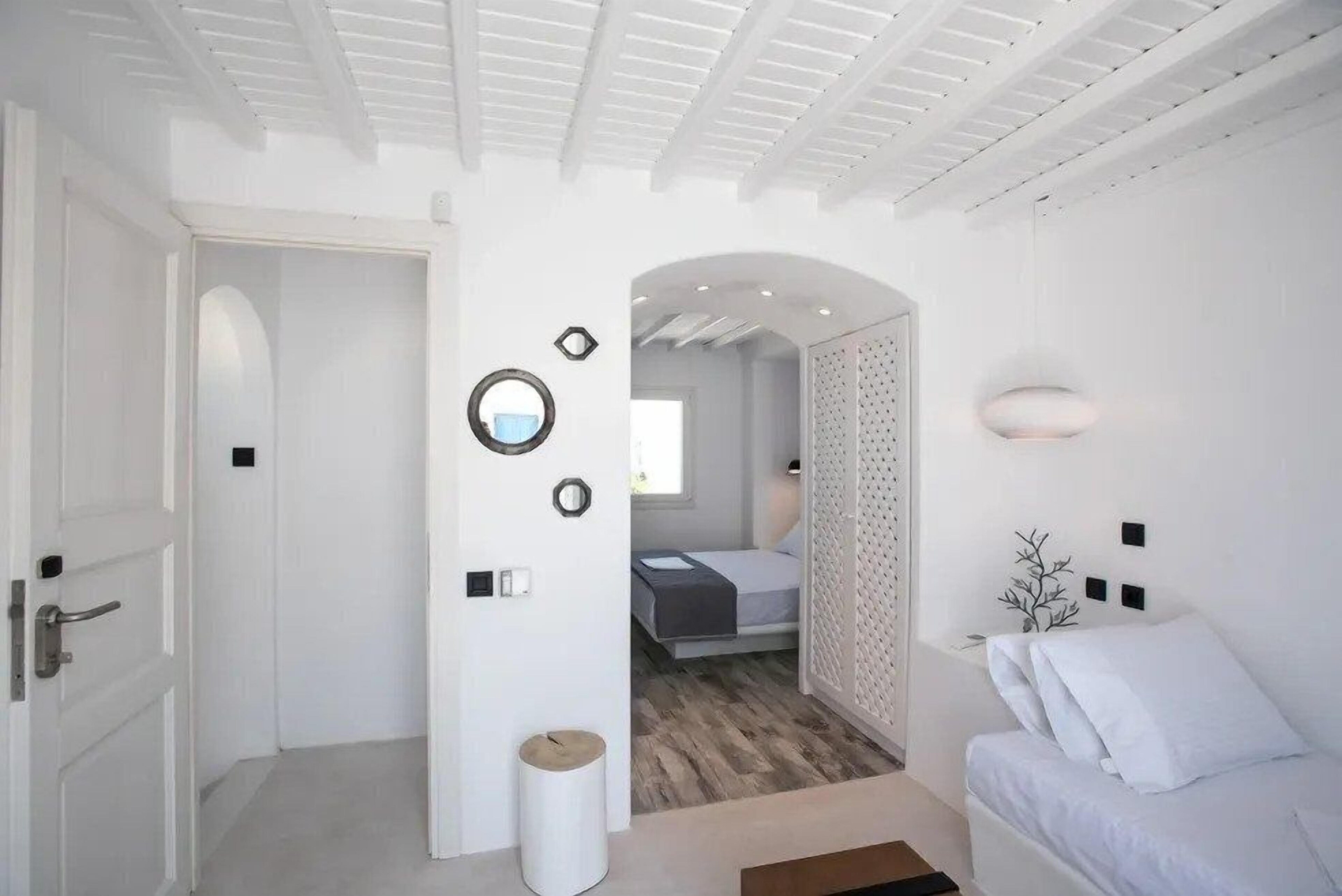 Mykonos High Cloe