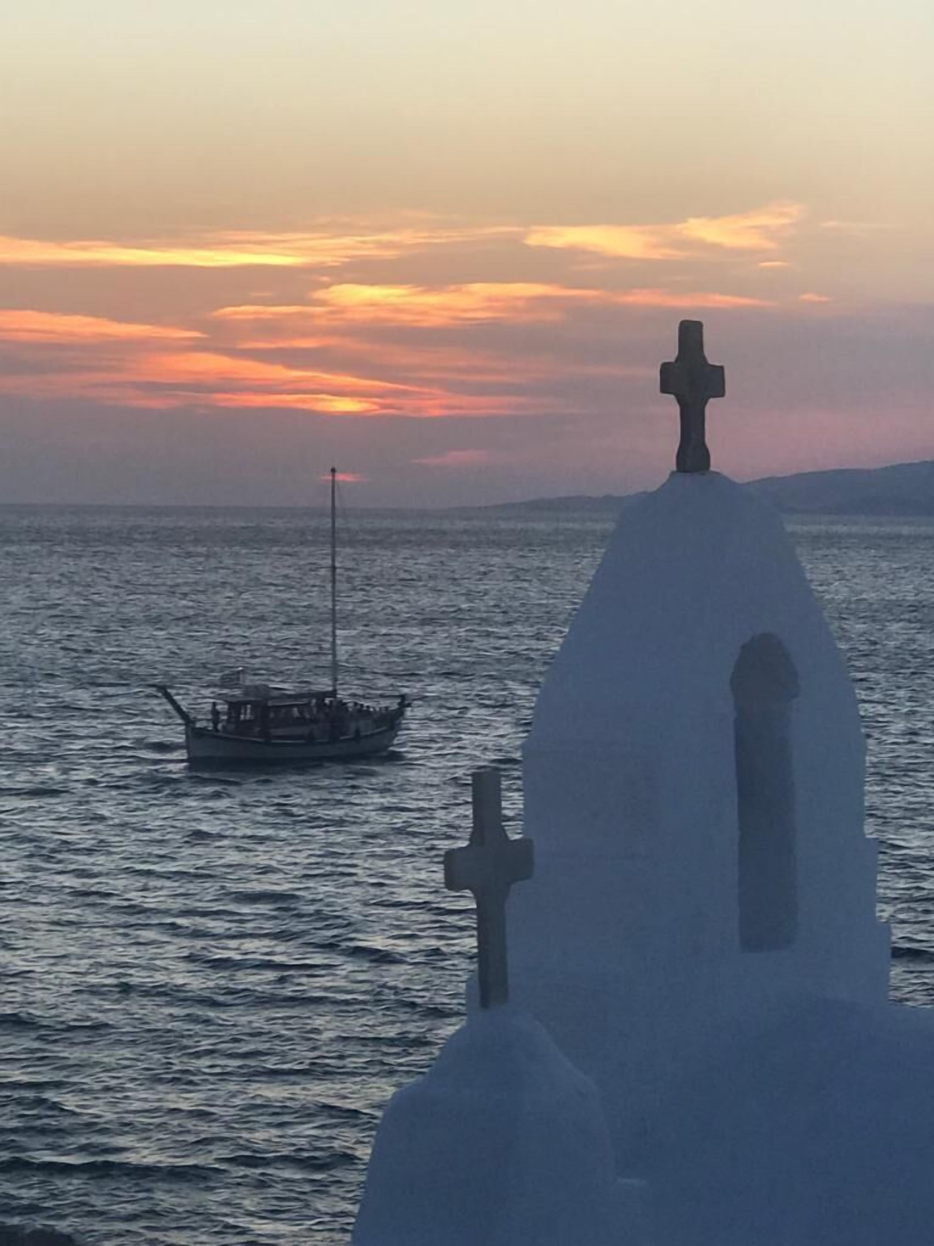 Paraportiani Guesthouse