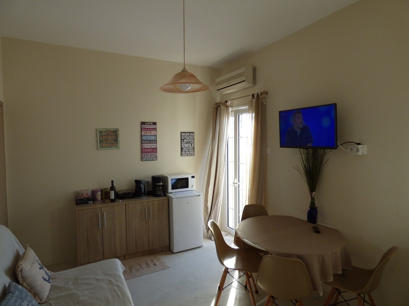Paraportiani Guesthouse