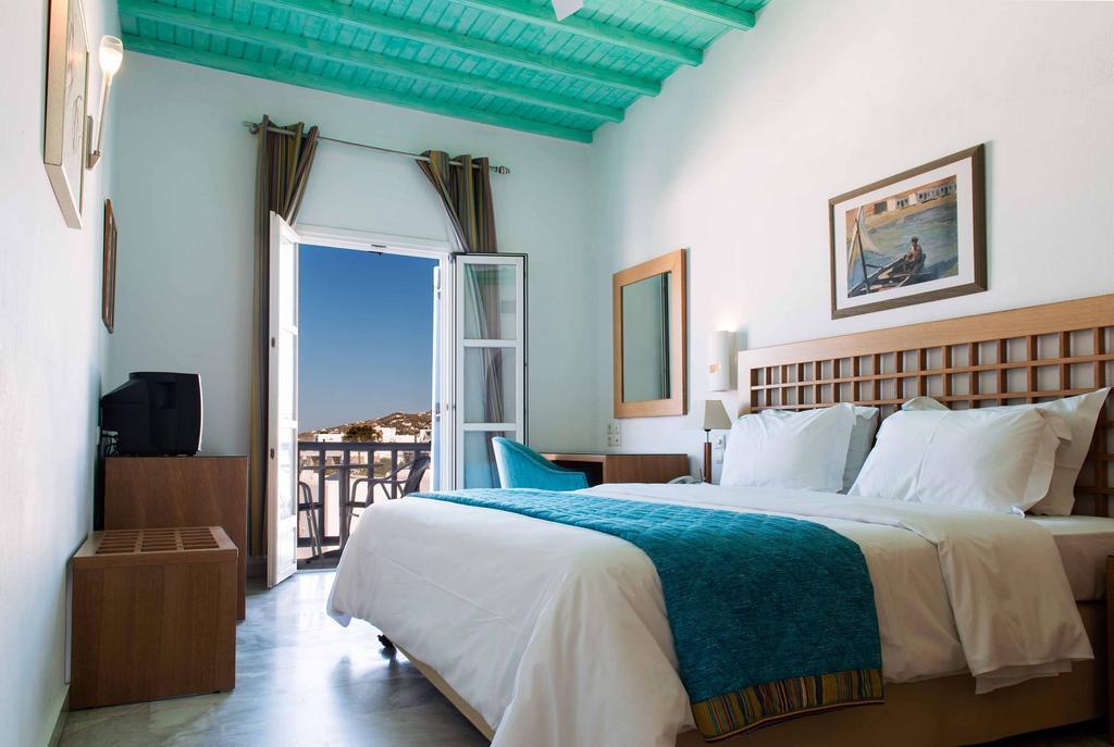 Poseidon Hotel & Suites