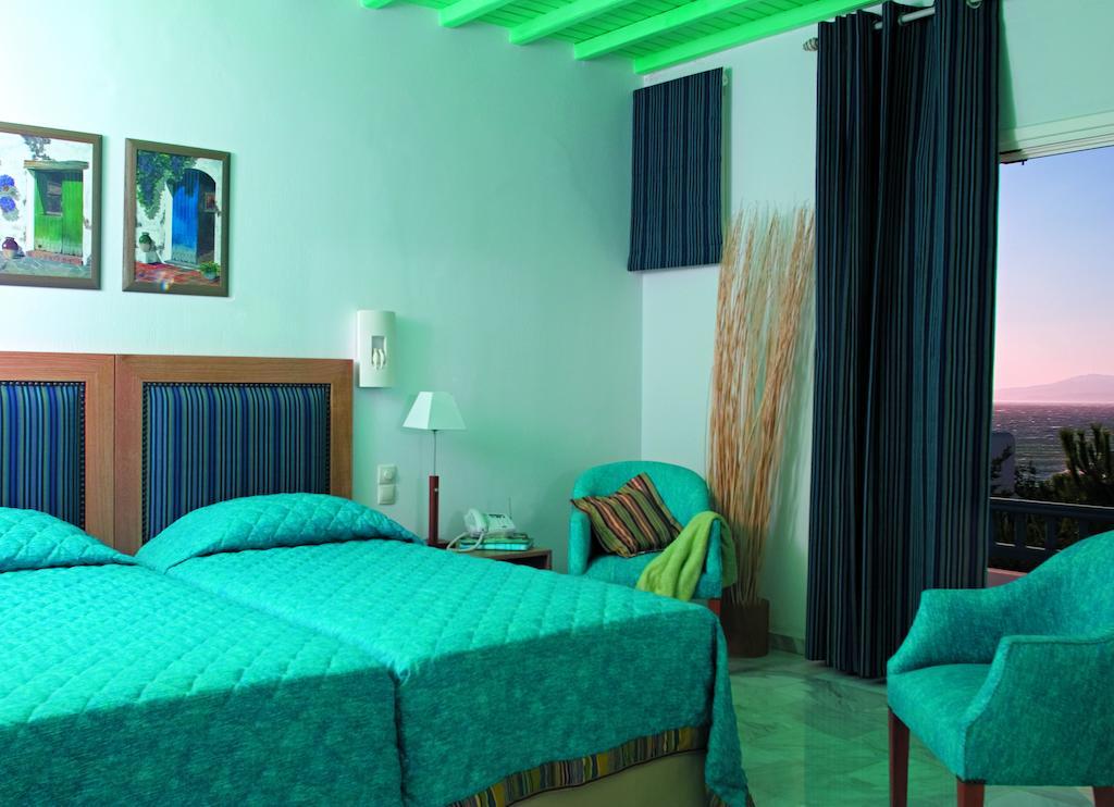 Poseidon Hotel & Suites