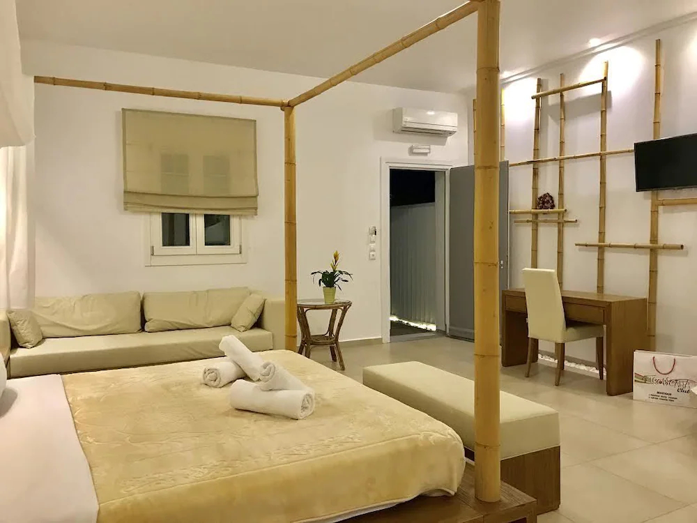Queen Boutique Suites