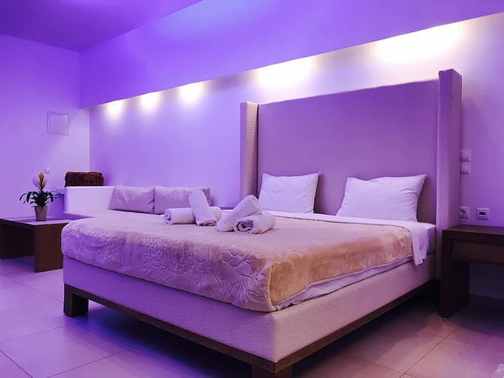 Queen Boutique Suites