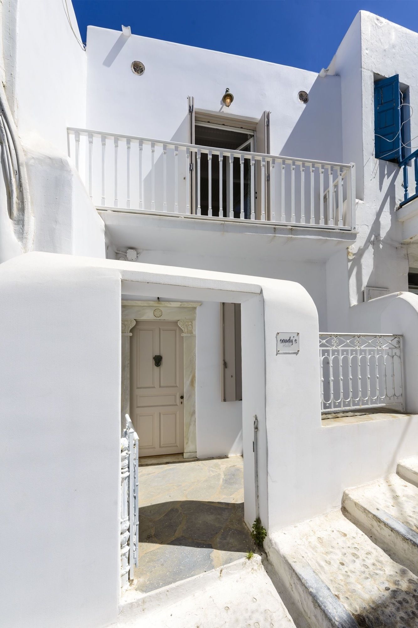 Sandy's House
