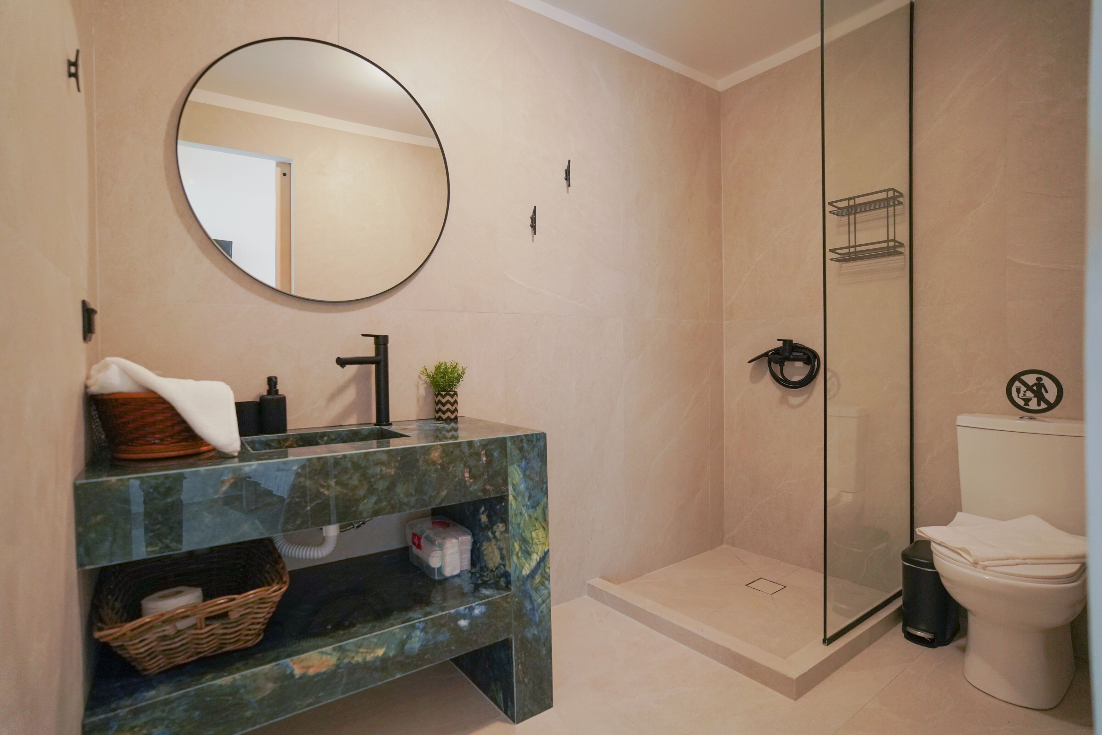 Seabed Suites