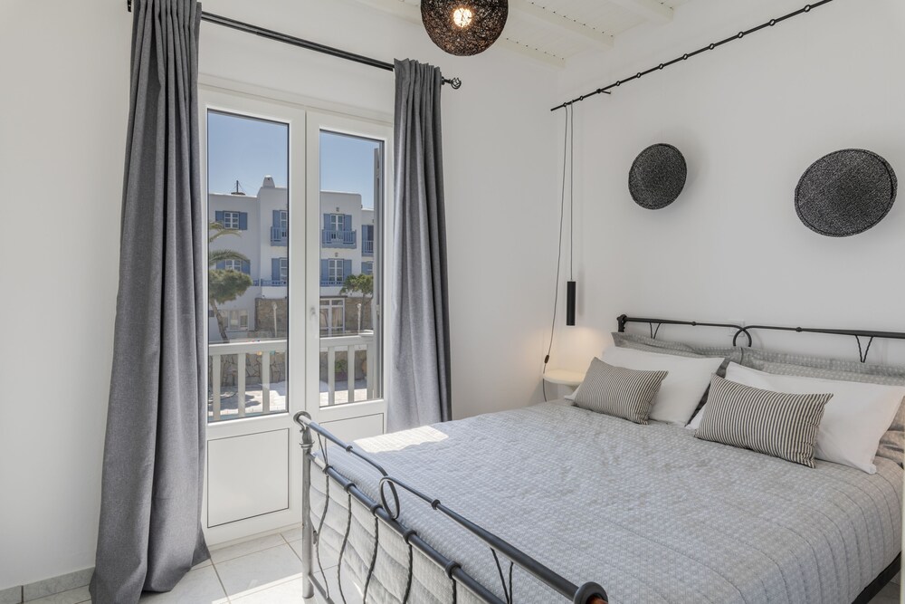 Secret Garden Apartments