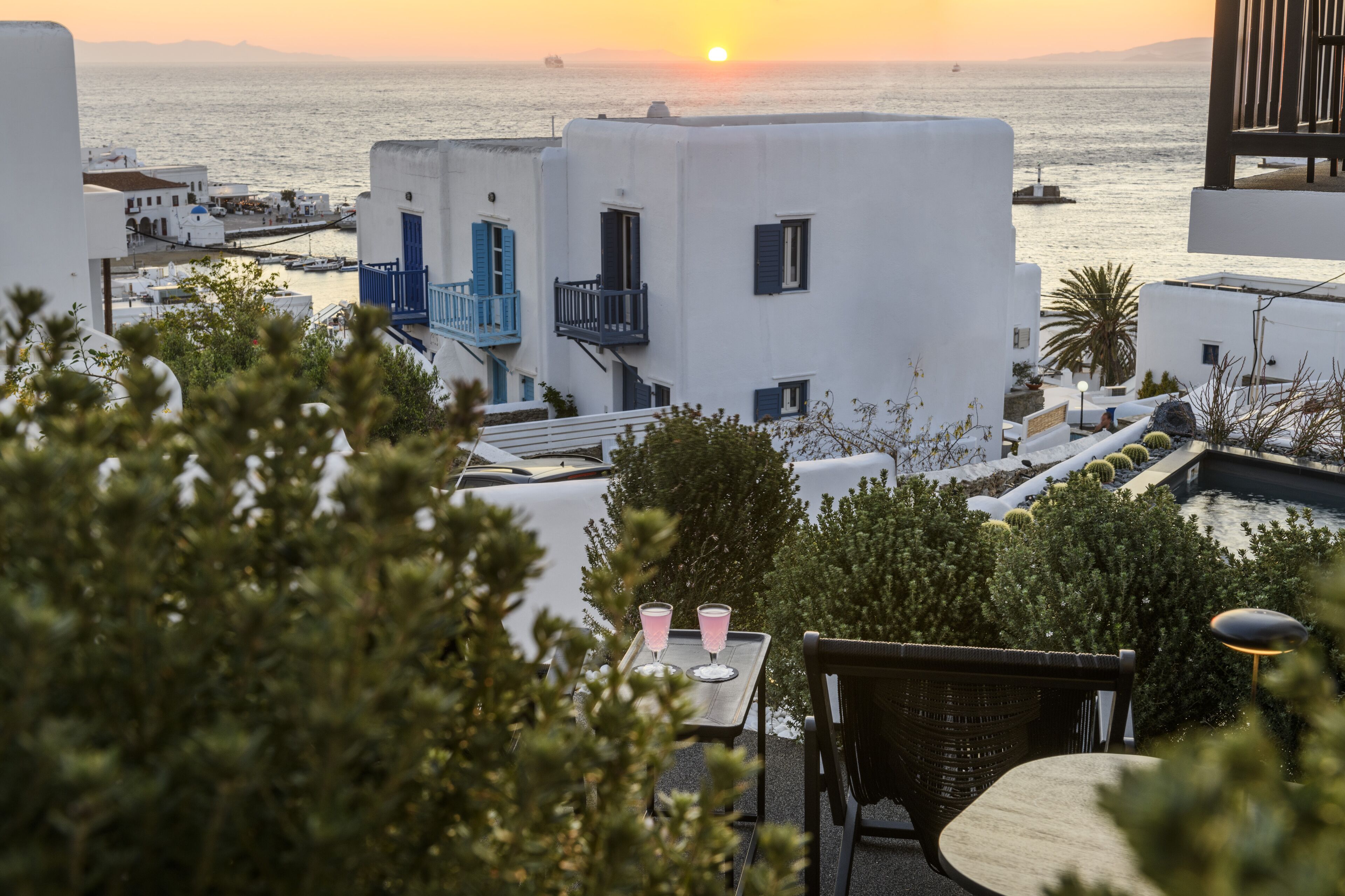 She Mykonos Hotel