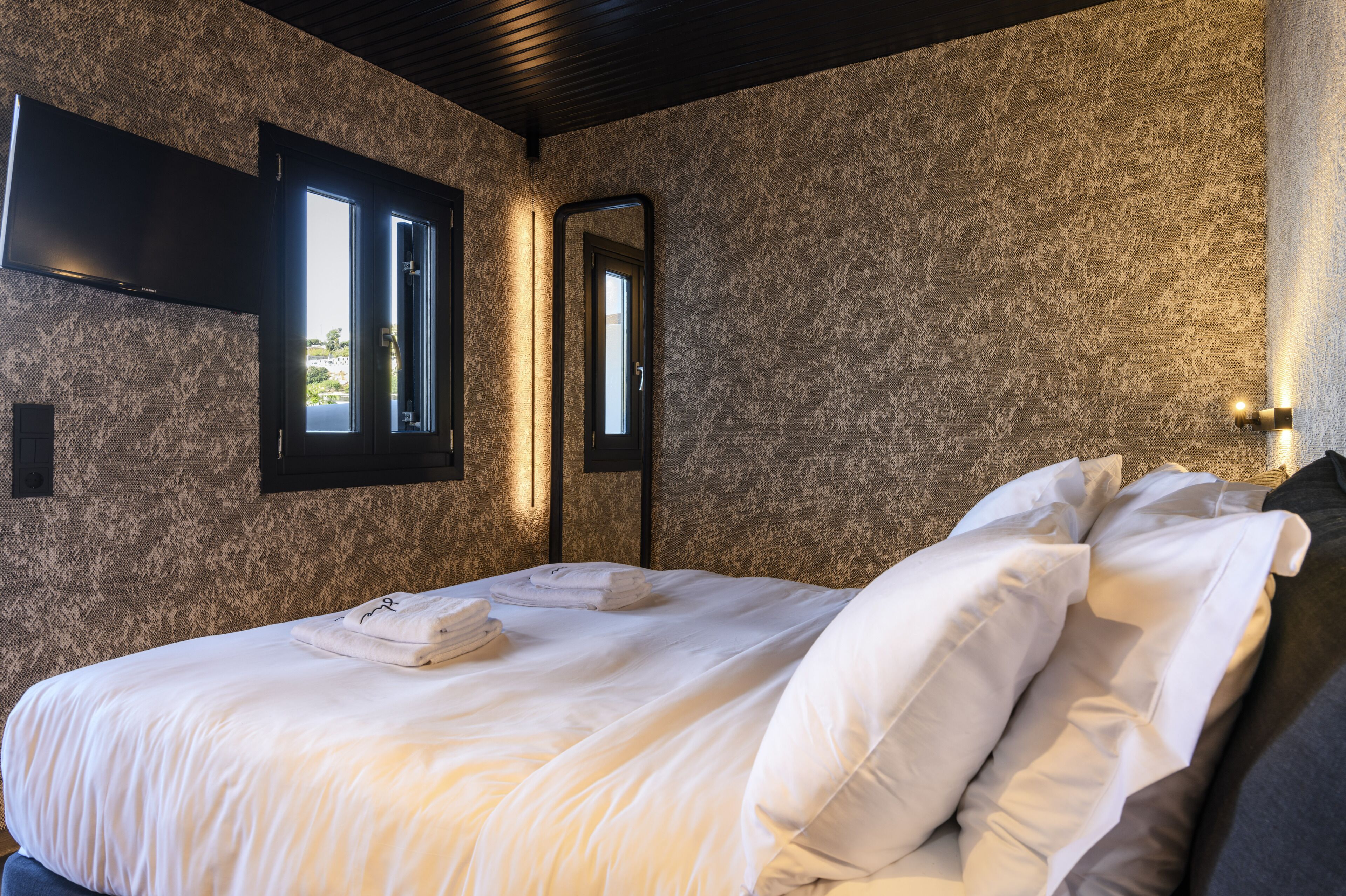 She Mykonos Hotel