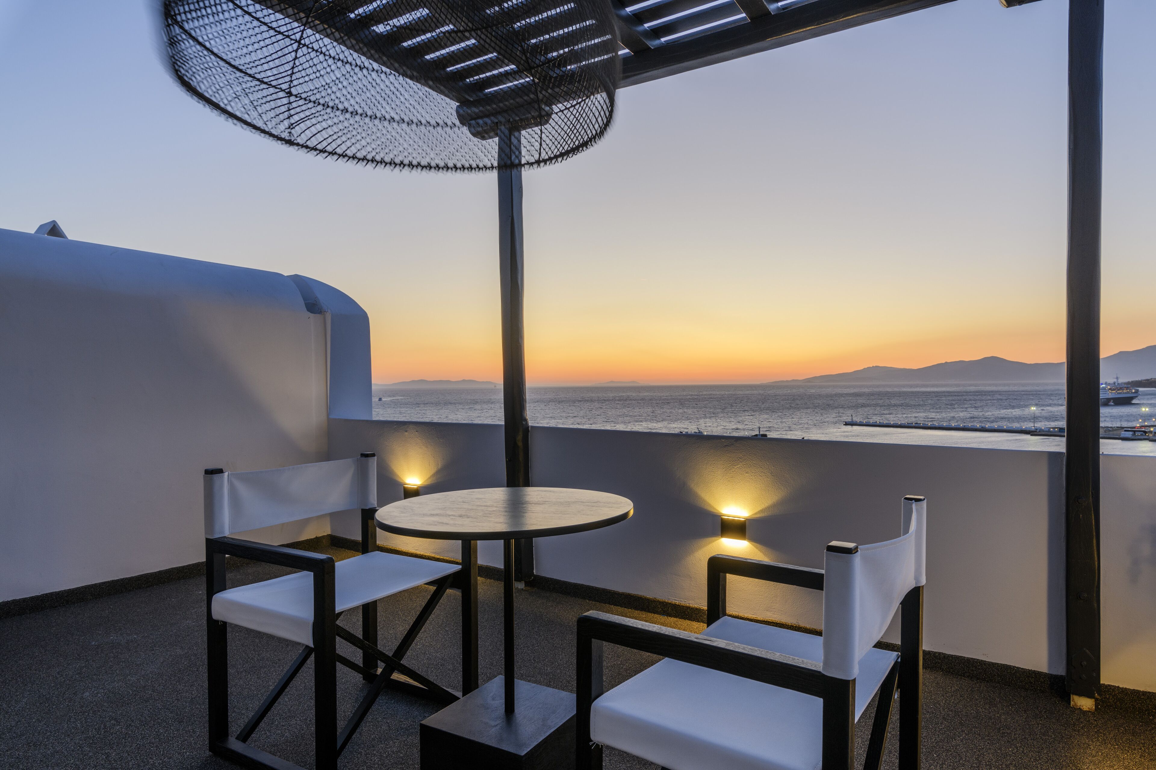 She Mykonos Hotel