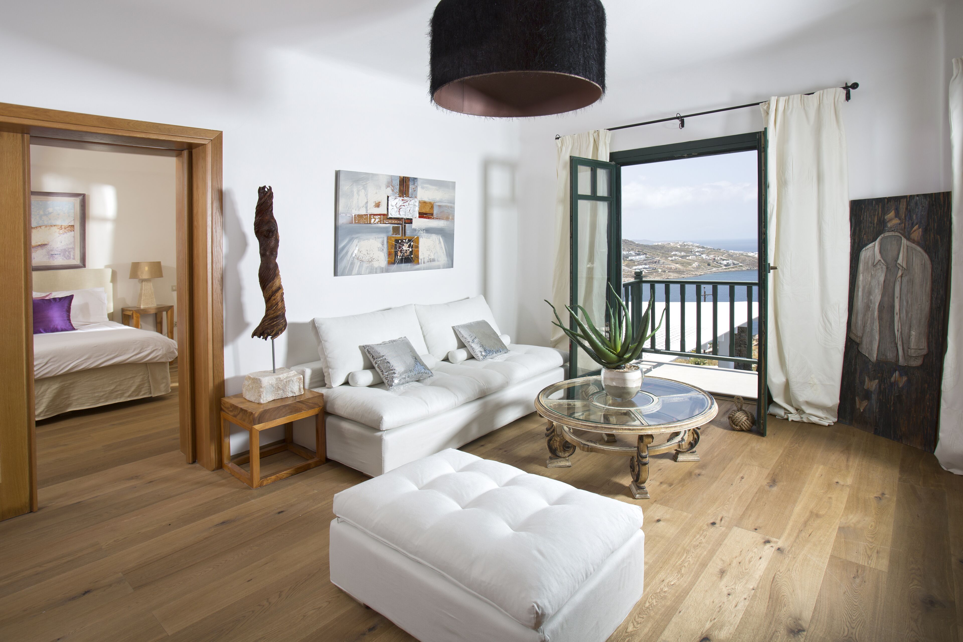 Tharroe of Mykonos