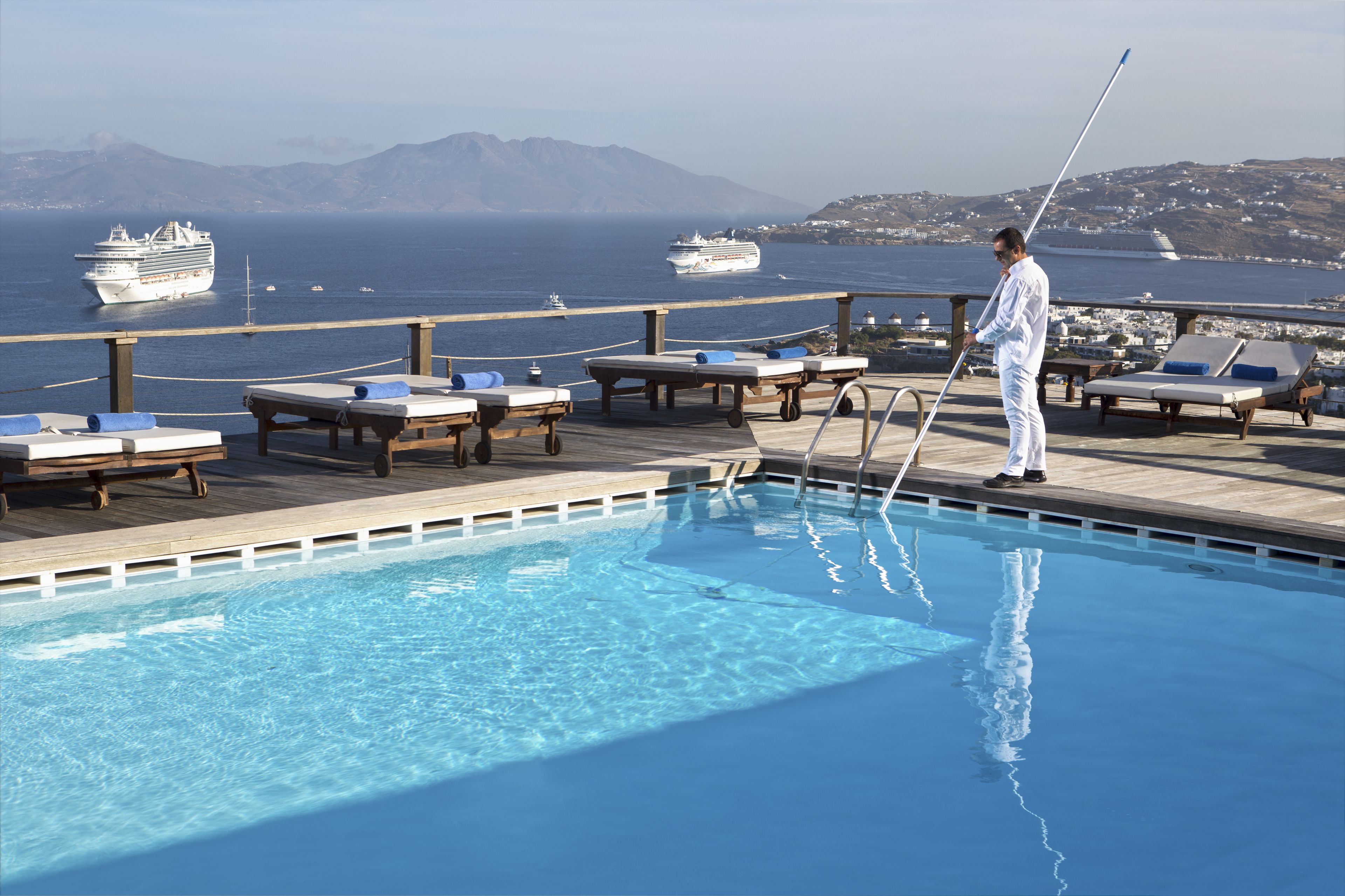 Tharroe of Mykonos