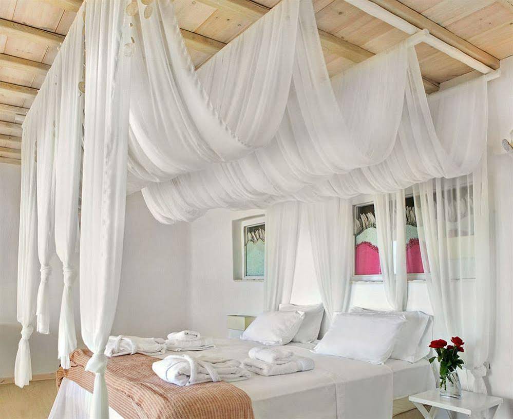 Zinas Villas
