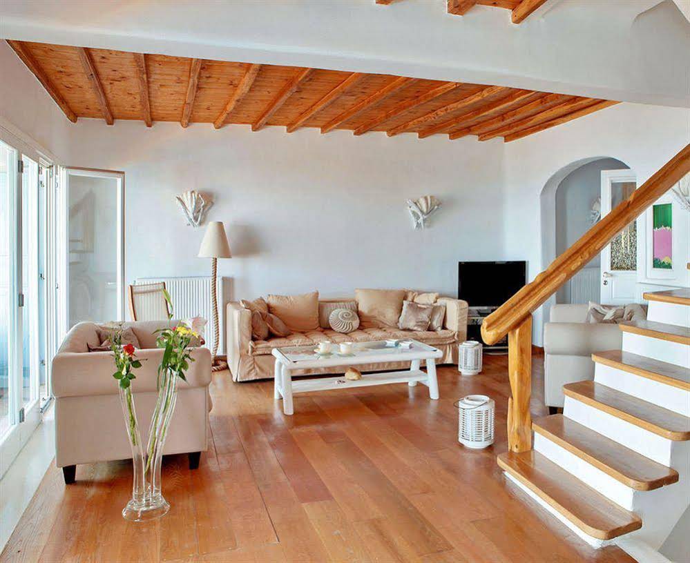 Zinas Villas