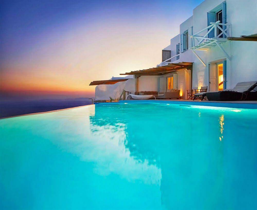Zinas Villas