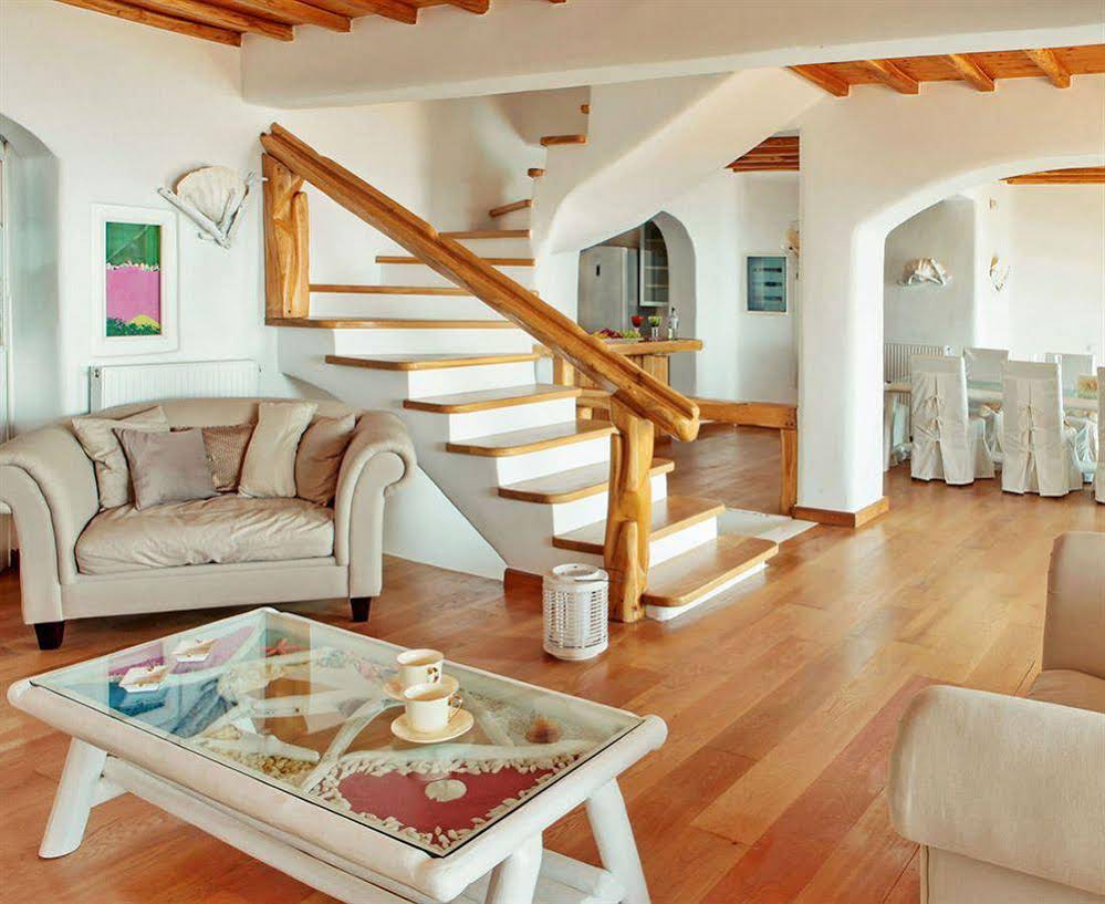 Zinas Villas