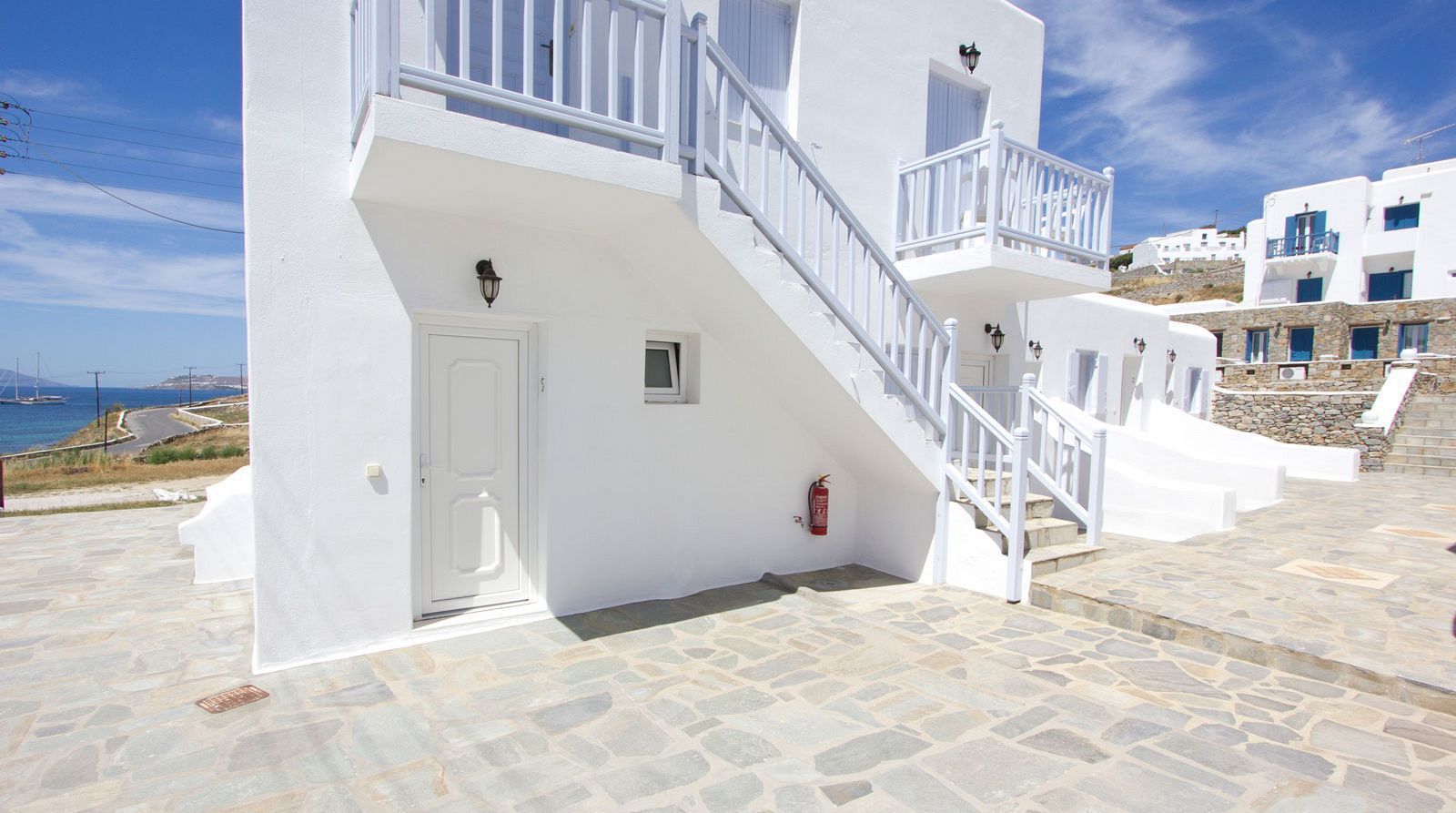 Anixi Hotel