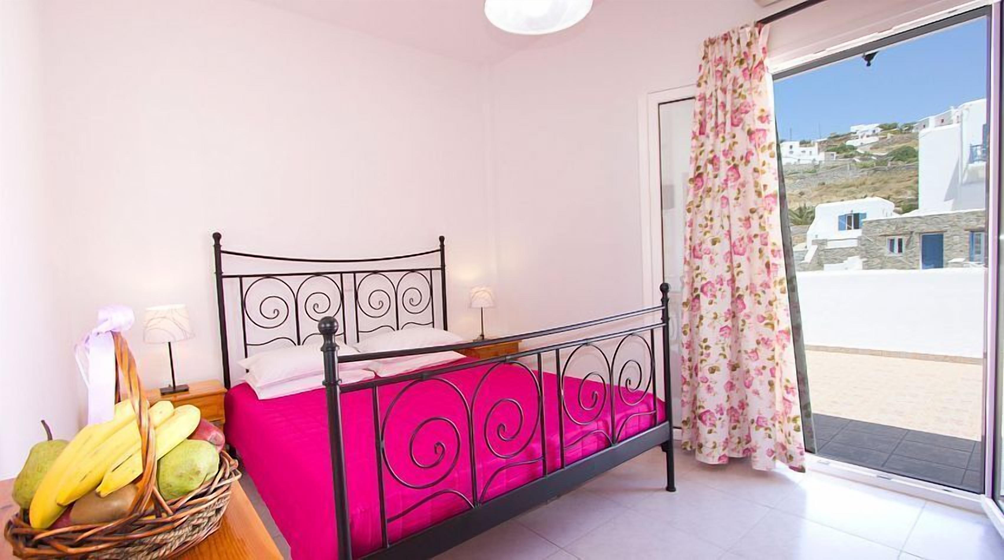 Anixi Hotel