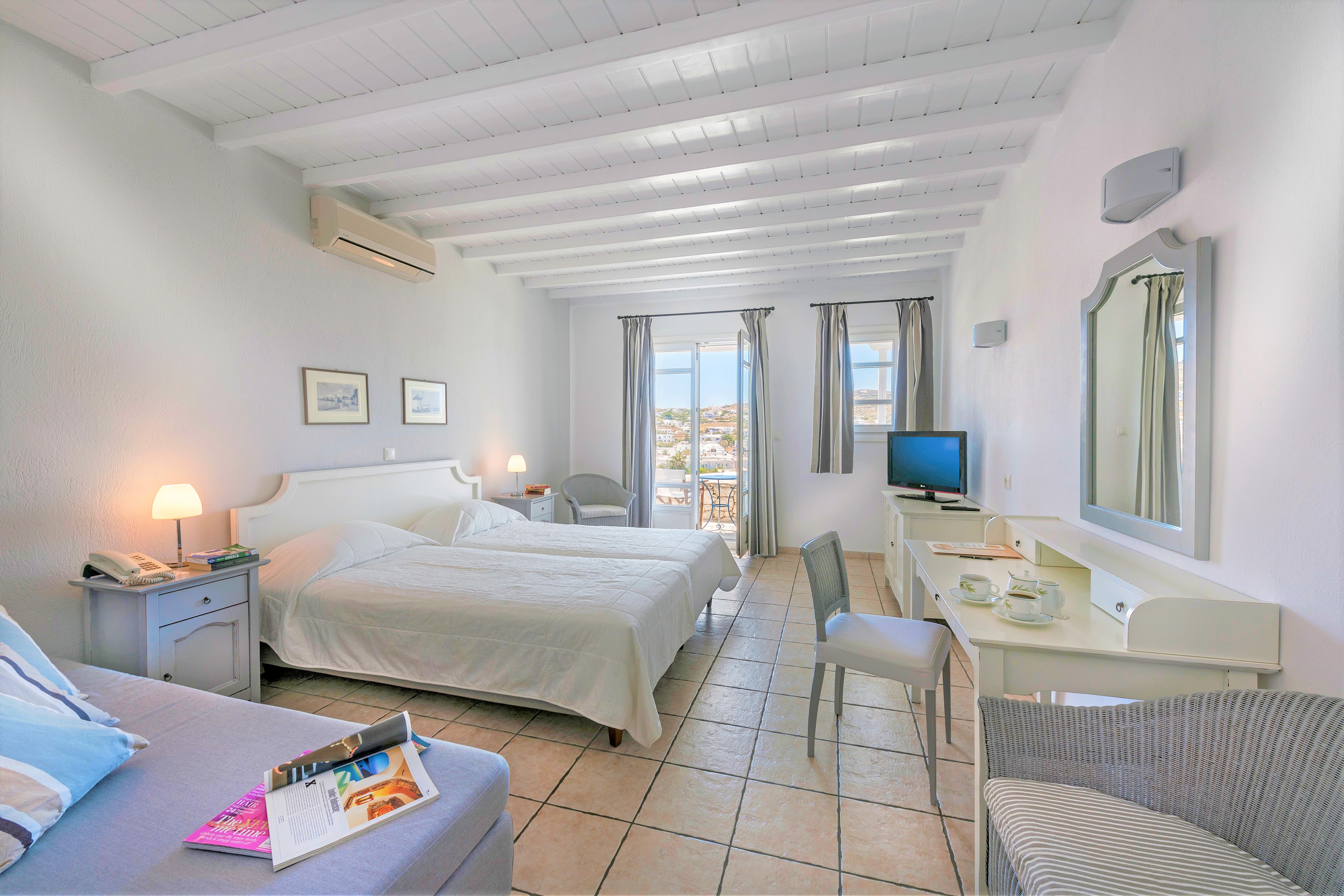 Deliades Hotel