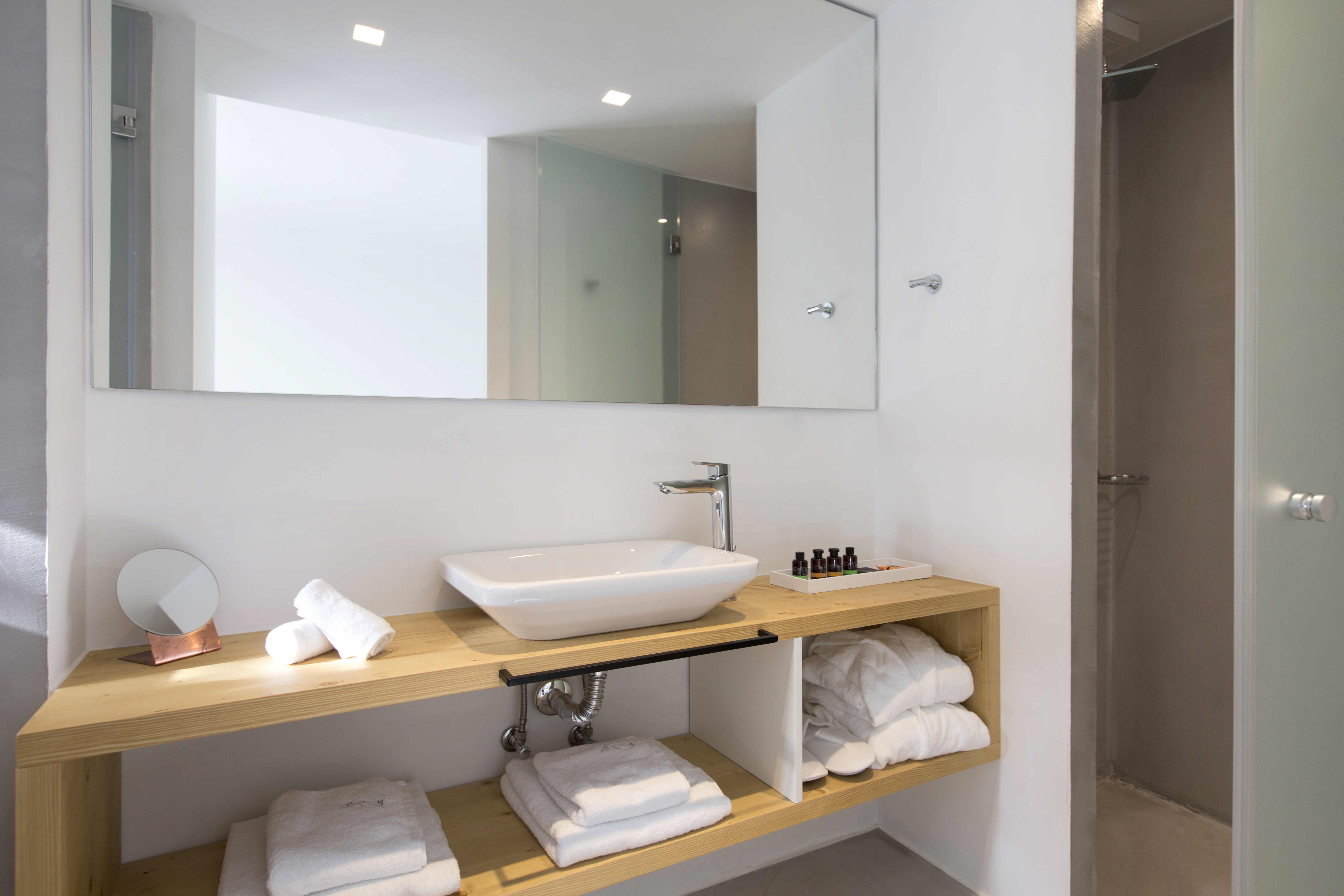 Dreambox Mykonos Suites