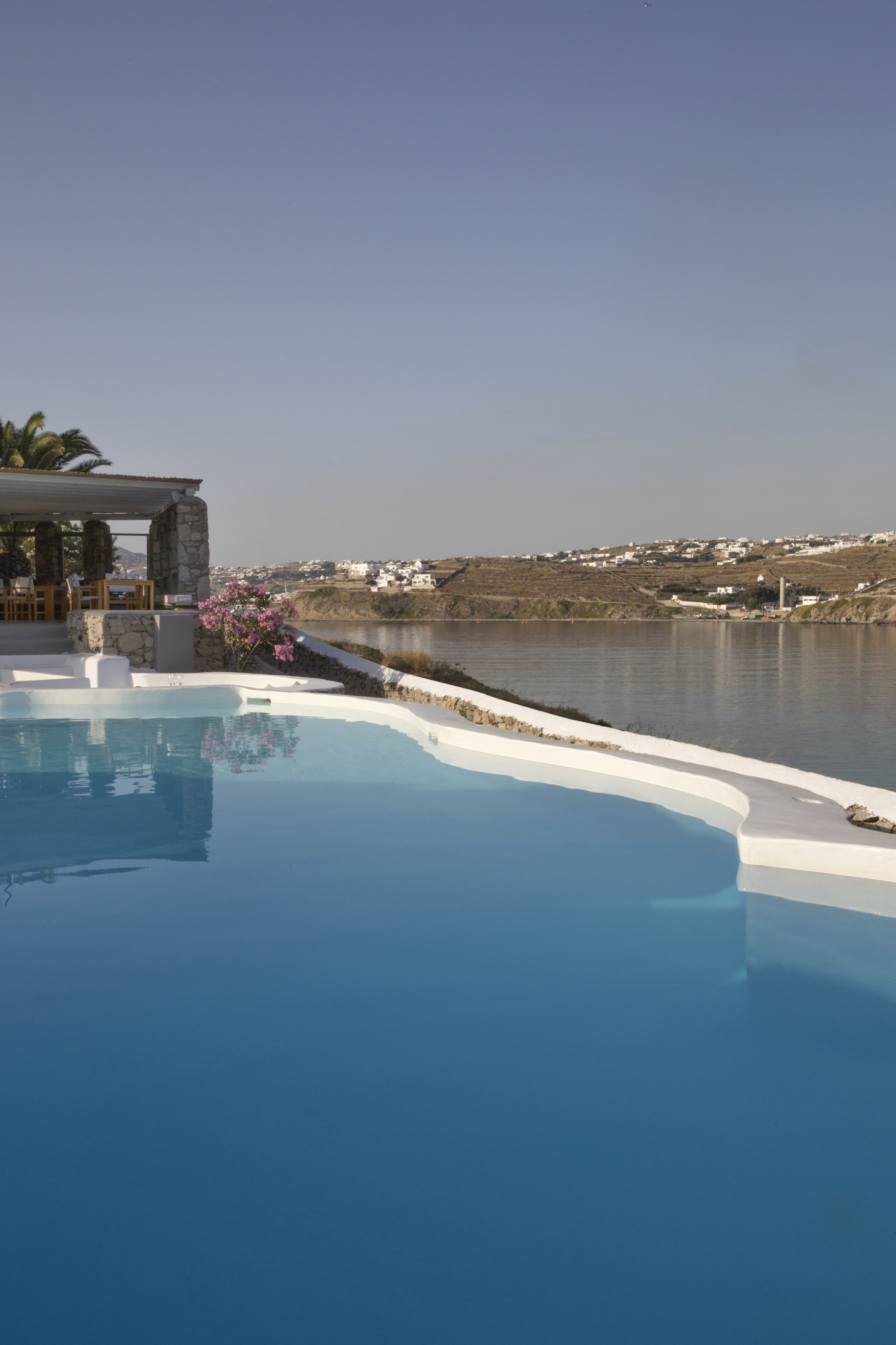 Dreambox Mykonos Suites