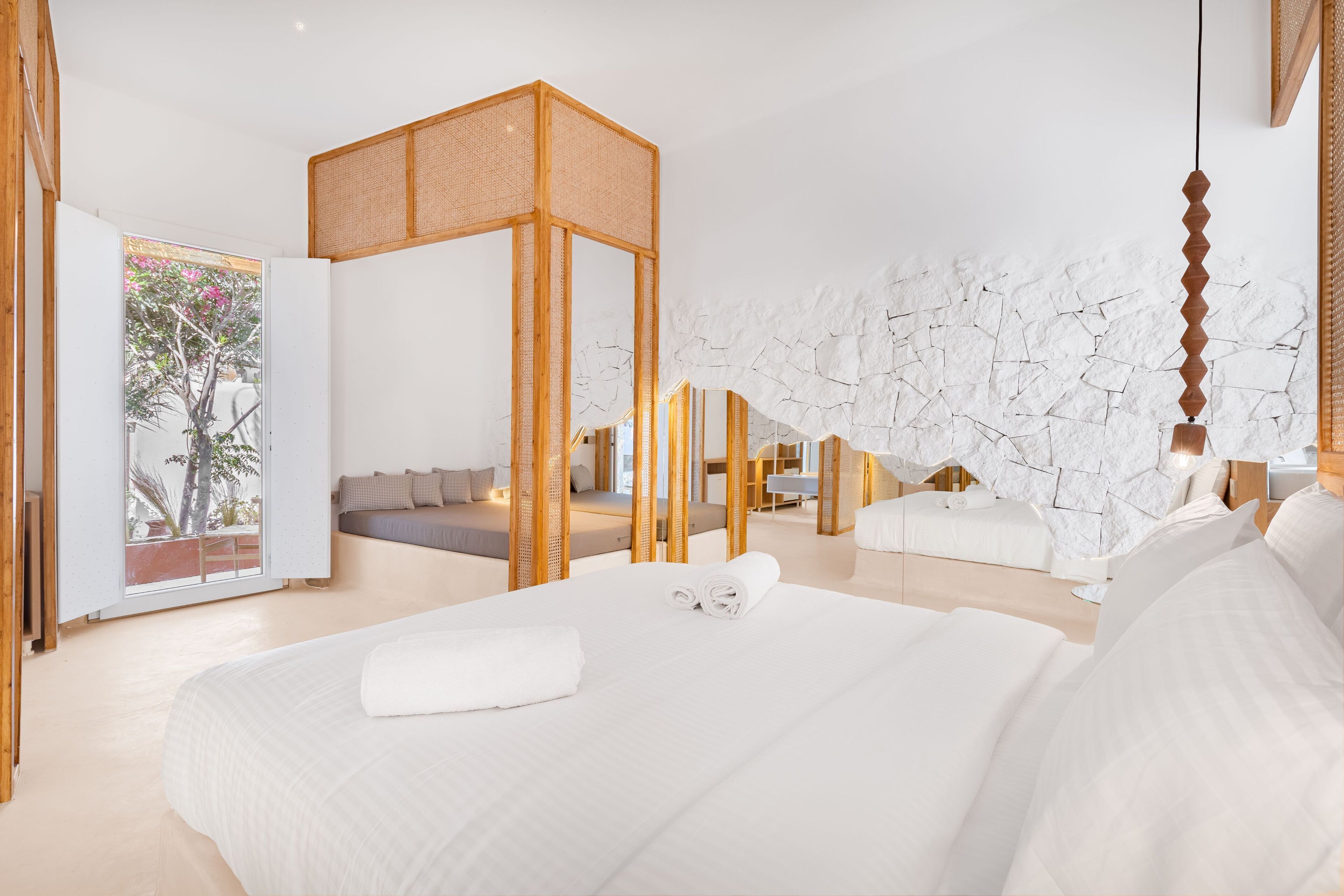 Faos Exclusive Suites
