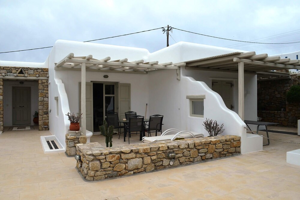 Marvi House