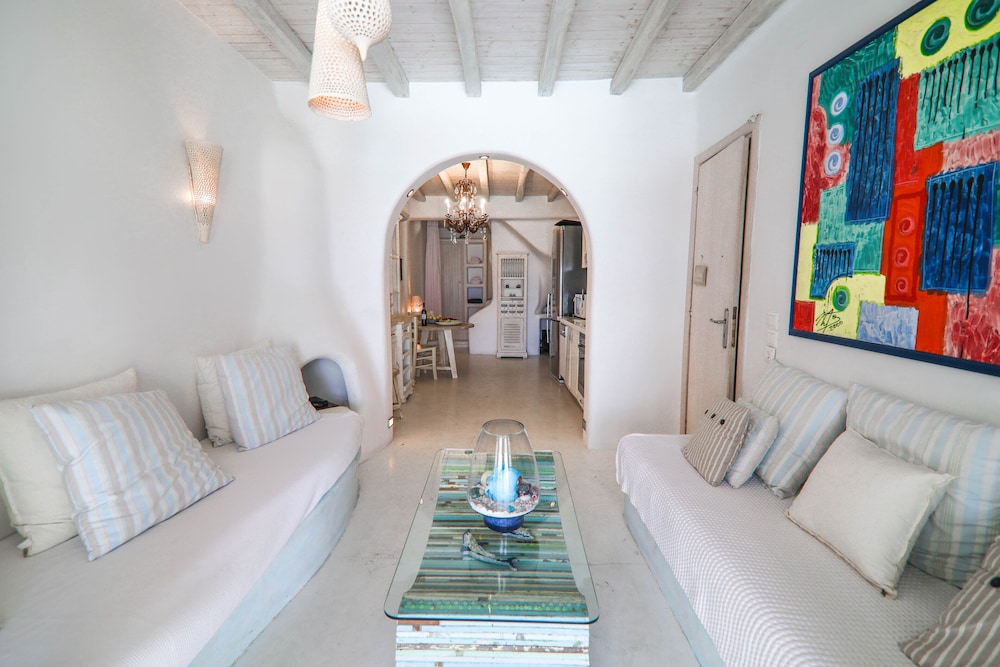 Villa Amadi by Mykonos Pearls
