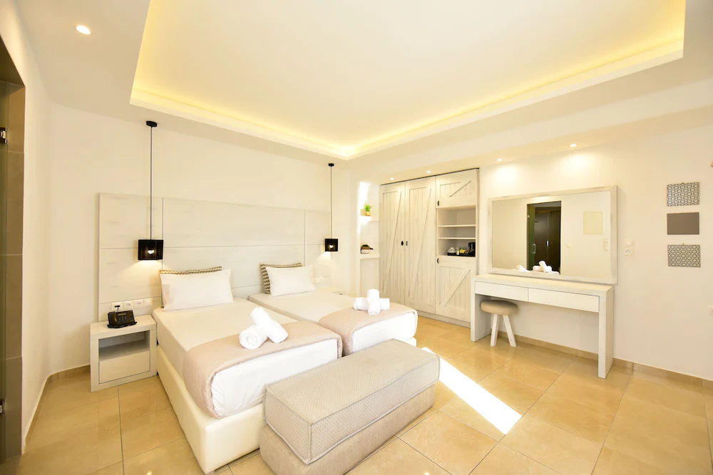 Tropicana Hotel , Suites & Villas Mykonos