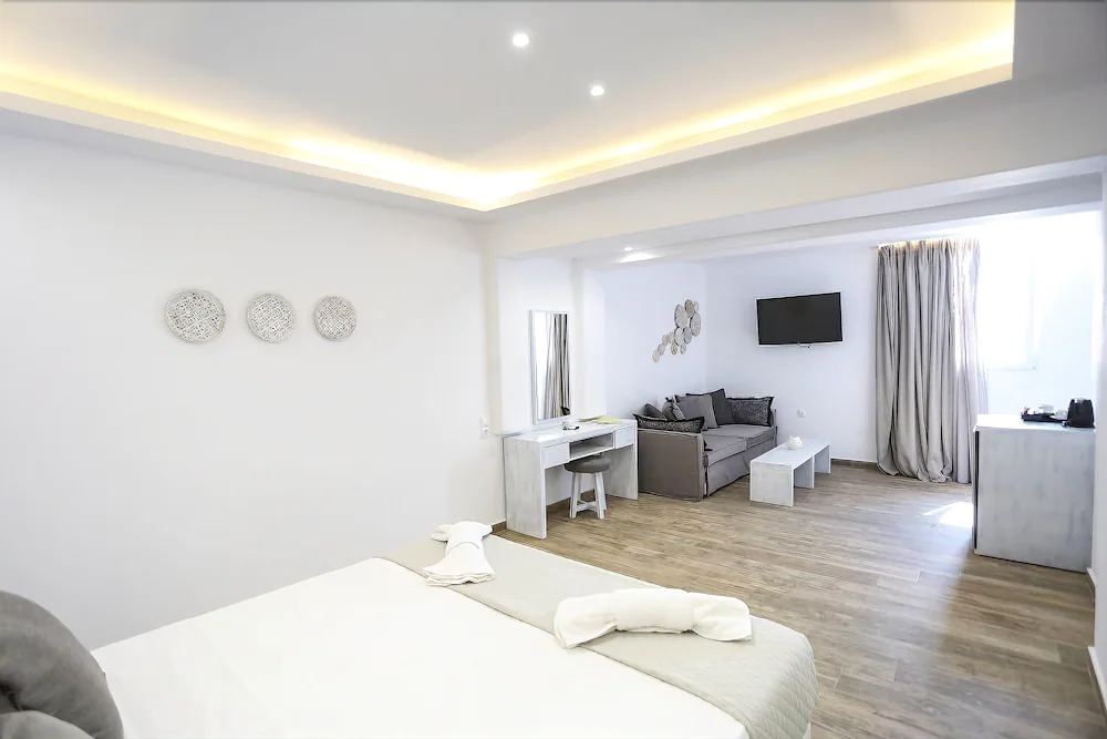 Tropicana Hotel , Suites & Villas Mykonos