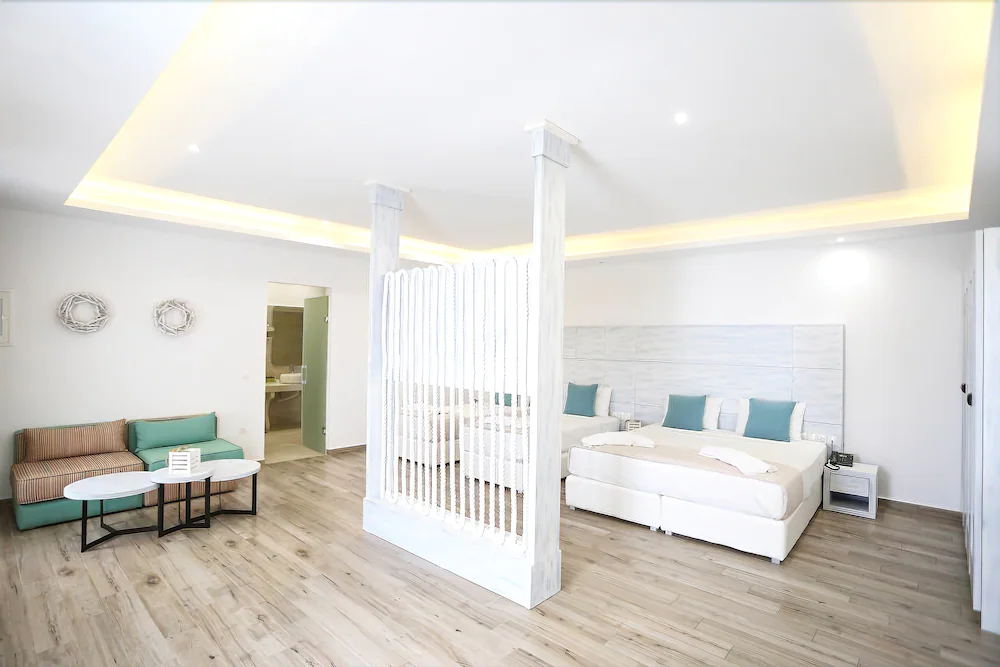 Tropicana Hotel , Suites & Villas Mykonos