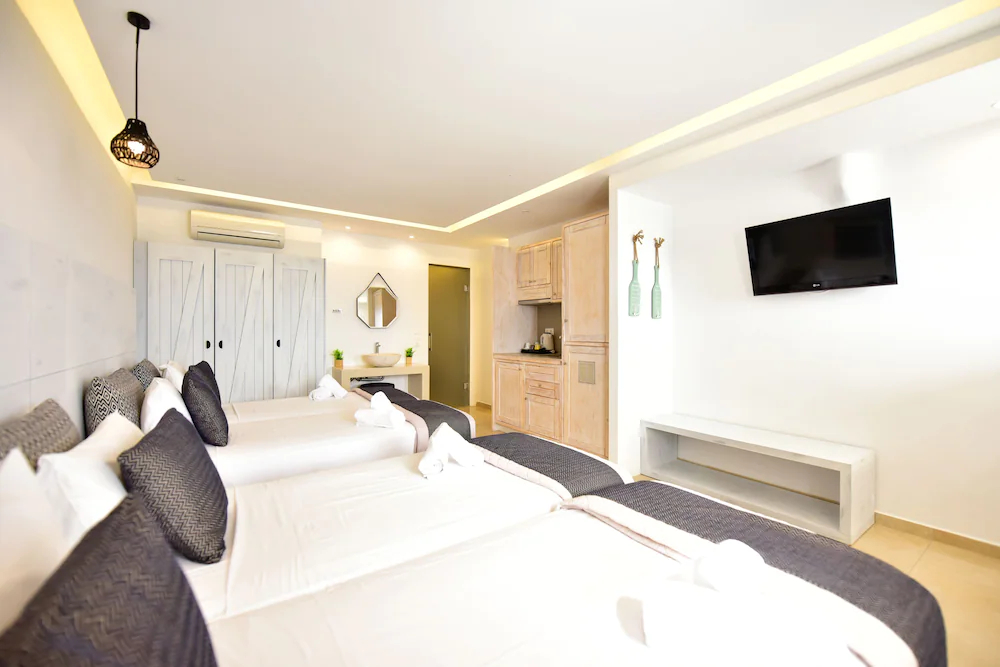 Tropicana Hotel , Suites & Villas Mykonos