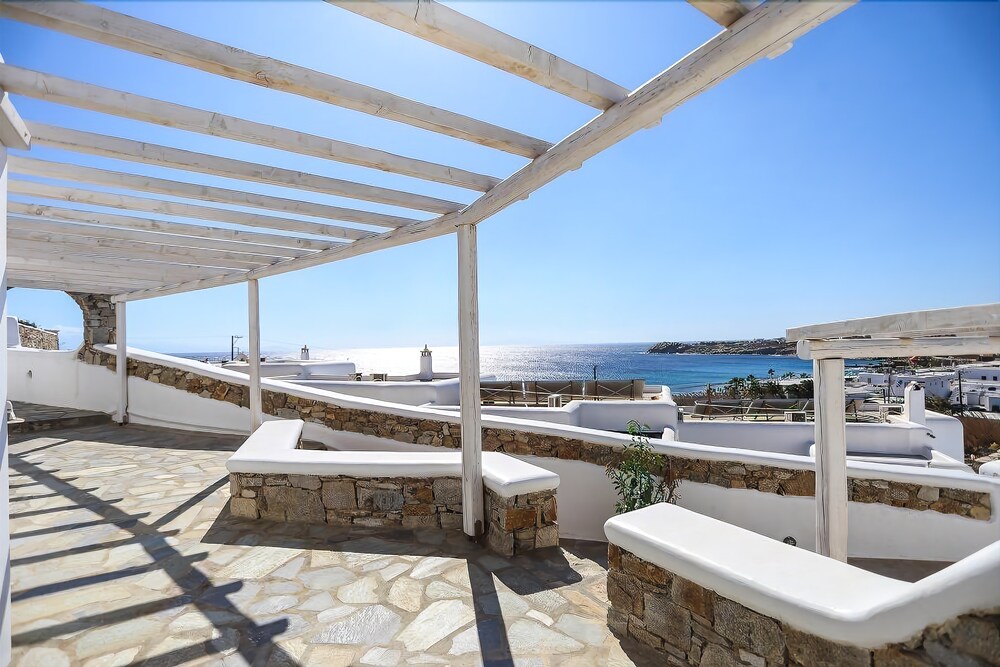 Tropicana Hotel , Suites & Villas Mykonos